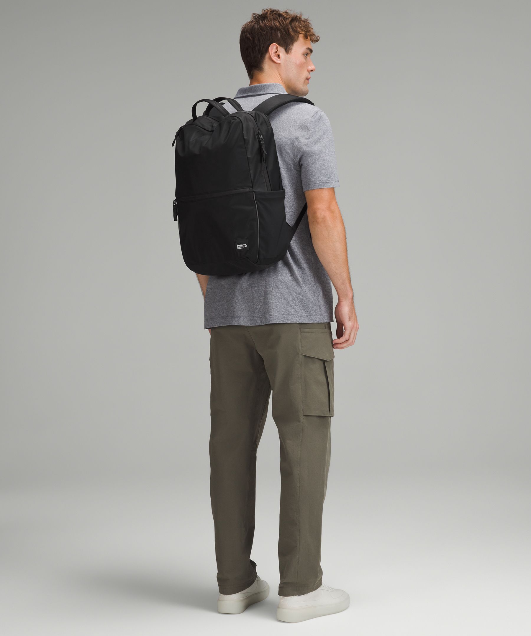 ダブルジップバックパック 22L | バッグ | Lululemon JP