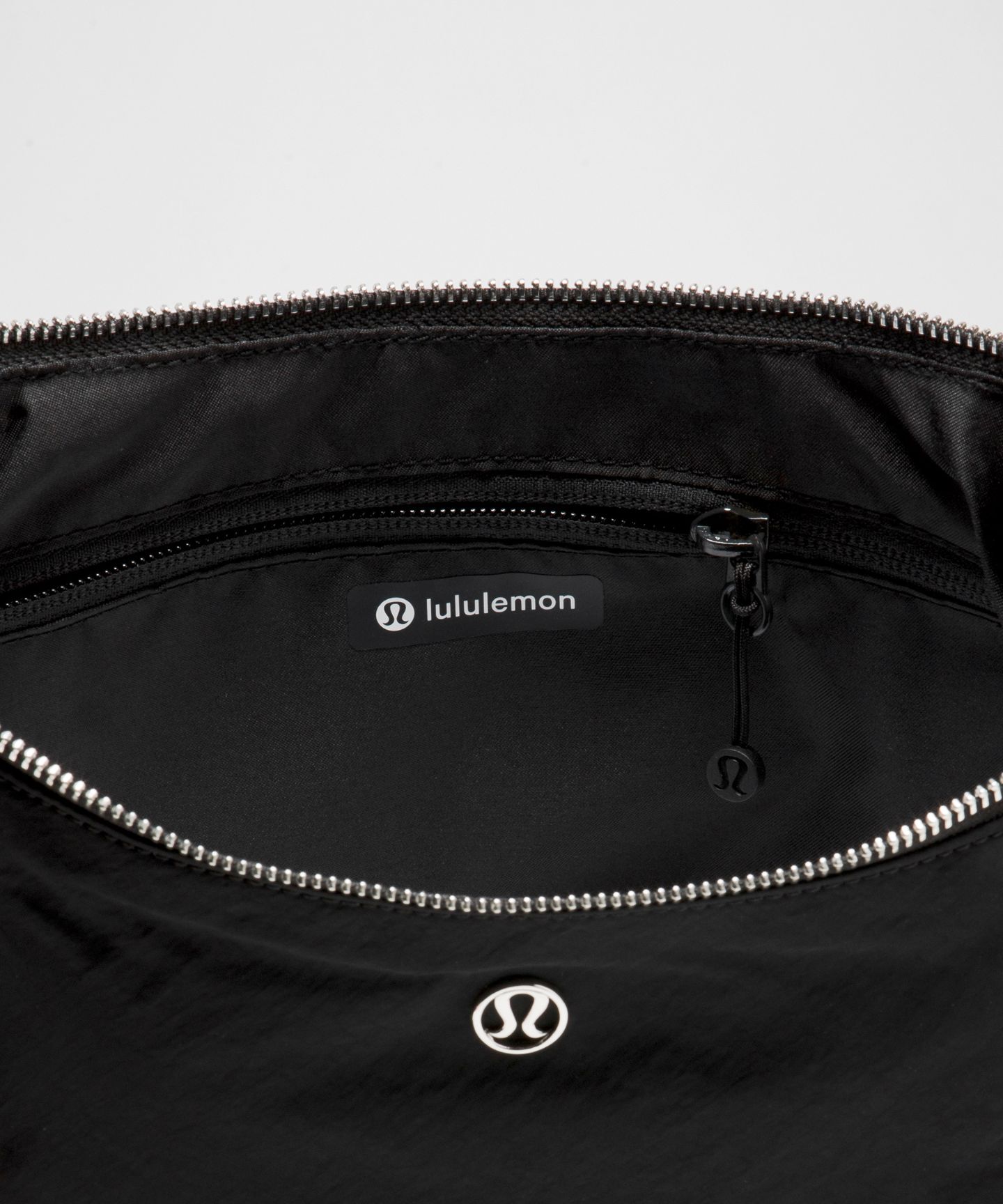 Сумка-слинг Lululemon Slouchy Sling объёмом 6 л, цвет: Чёрный — фото 5
