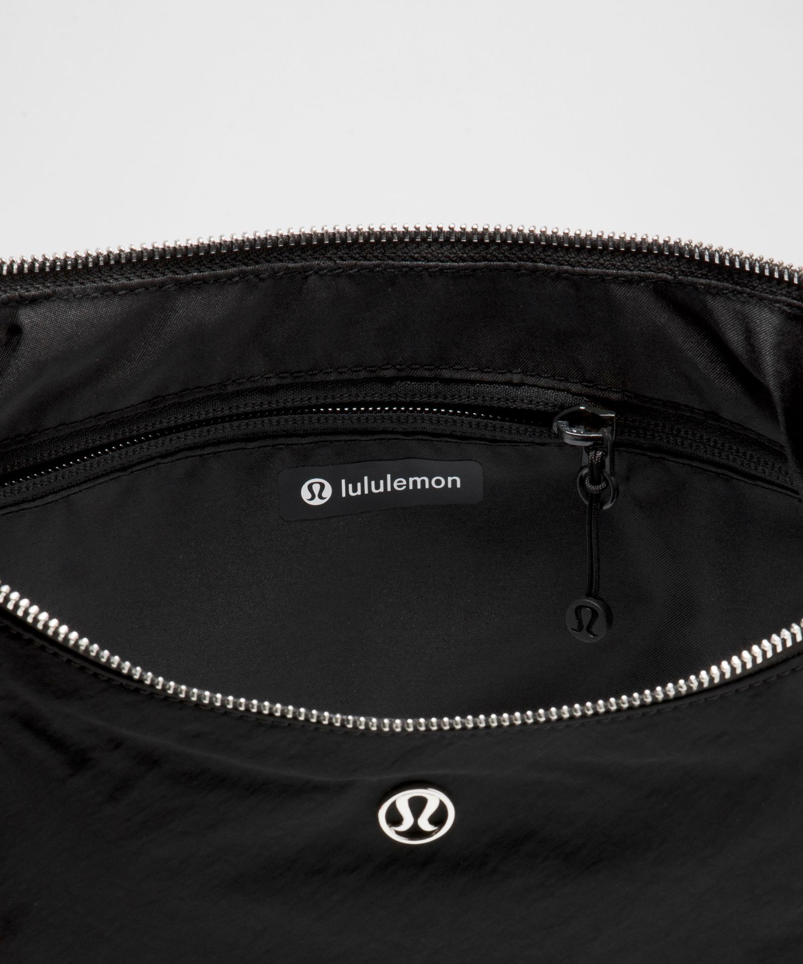Сумка-слинг Lululemon Slouchy Sling объёмом 6 л — фото 5