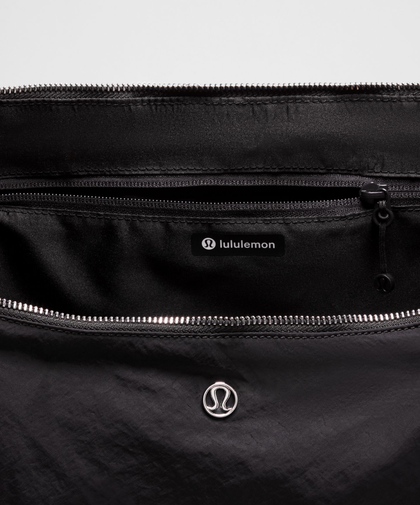 Сумка-слинг Lululemon Large Slouchy объёмом 13 л, цвет: Чёрный — фото 5