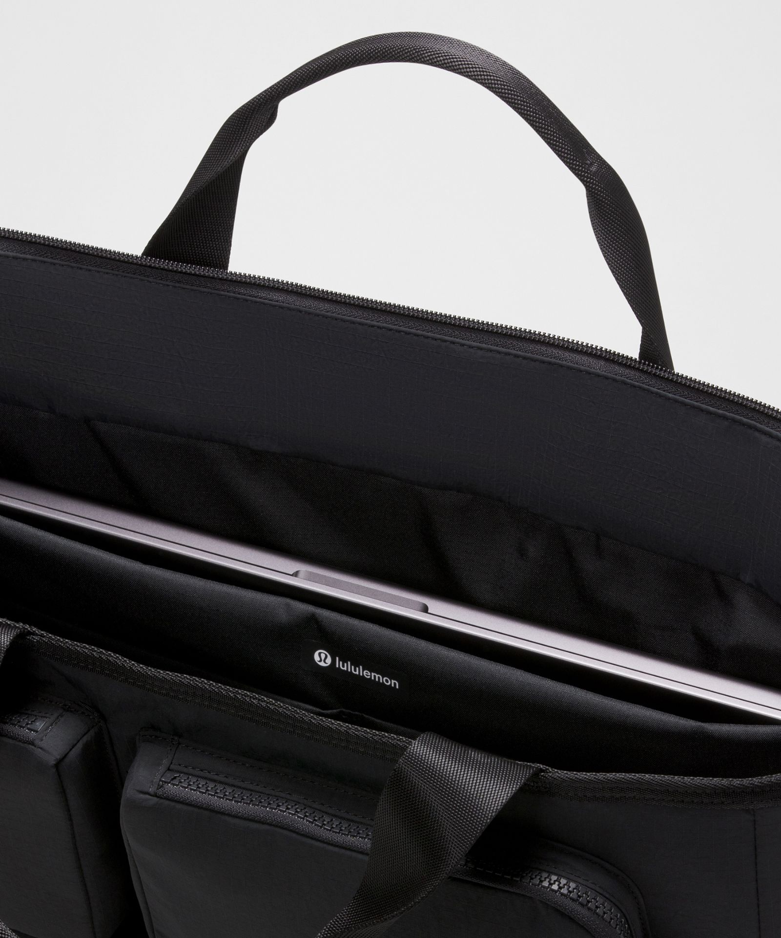 Сумка-шопер Lululemon Multi-Pocket 19,5 л — фото 4