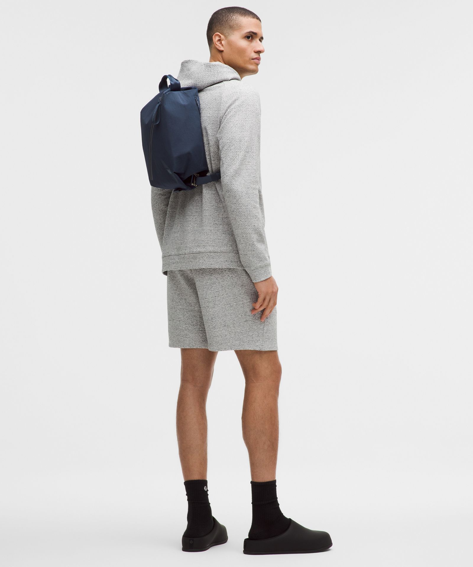 Сумка Lululemon Fast Track Bag 2.0 объёмом 9 л — фото 2