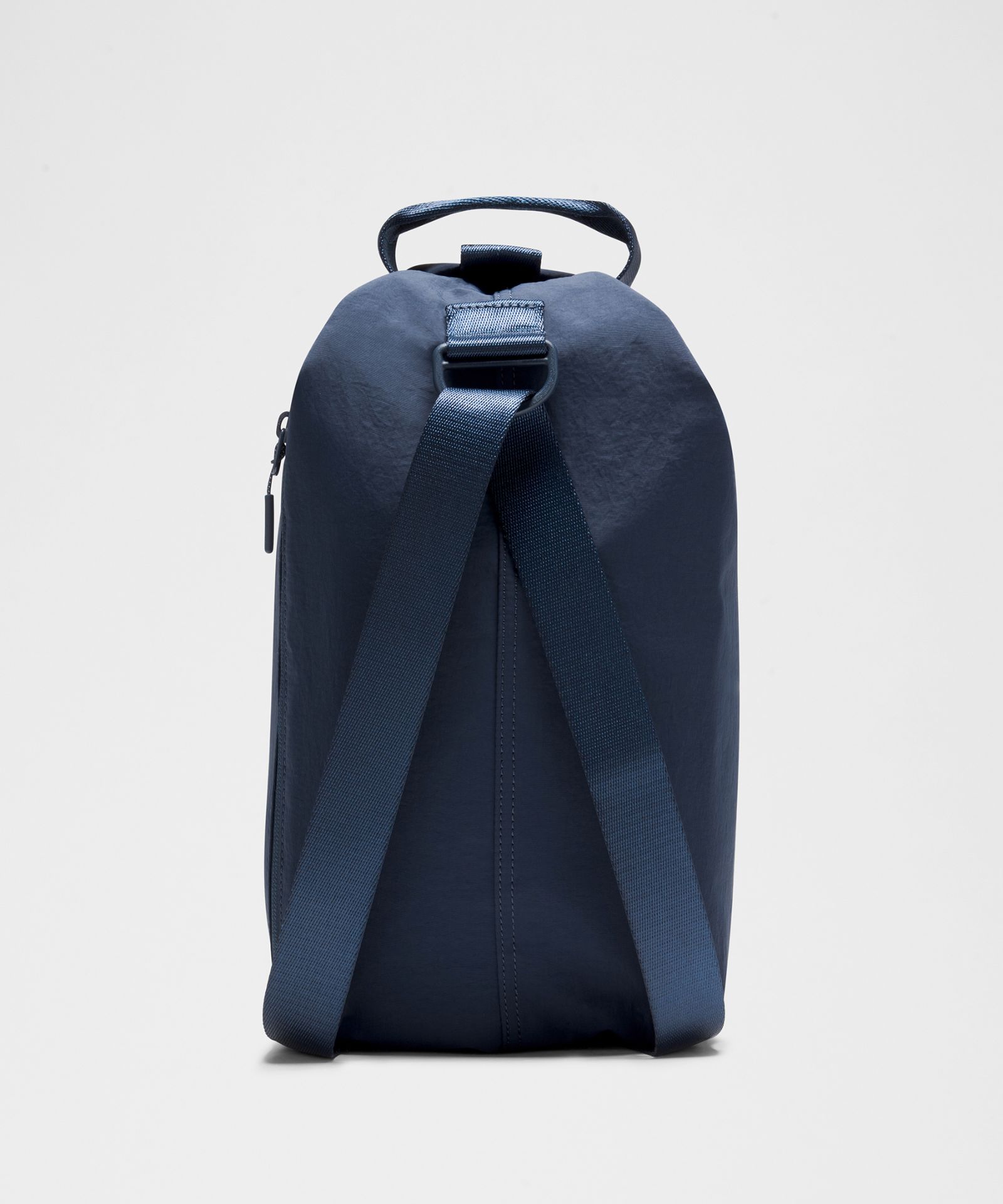 Сумка Lululemon Fast Track Bag 2.0 объёмом 9 л — фото 3