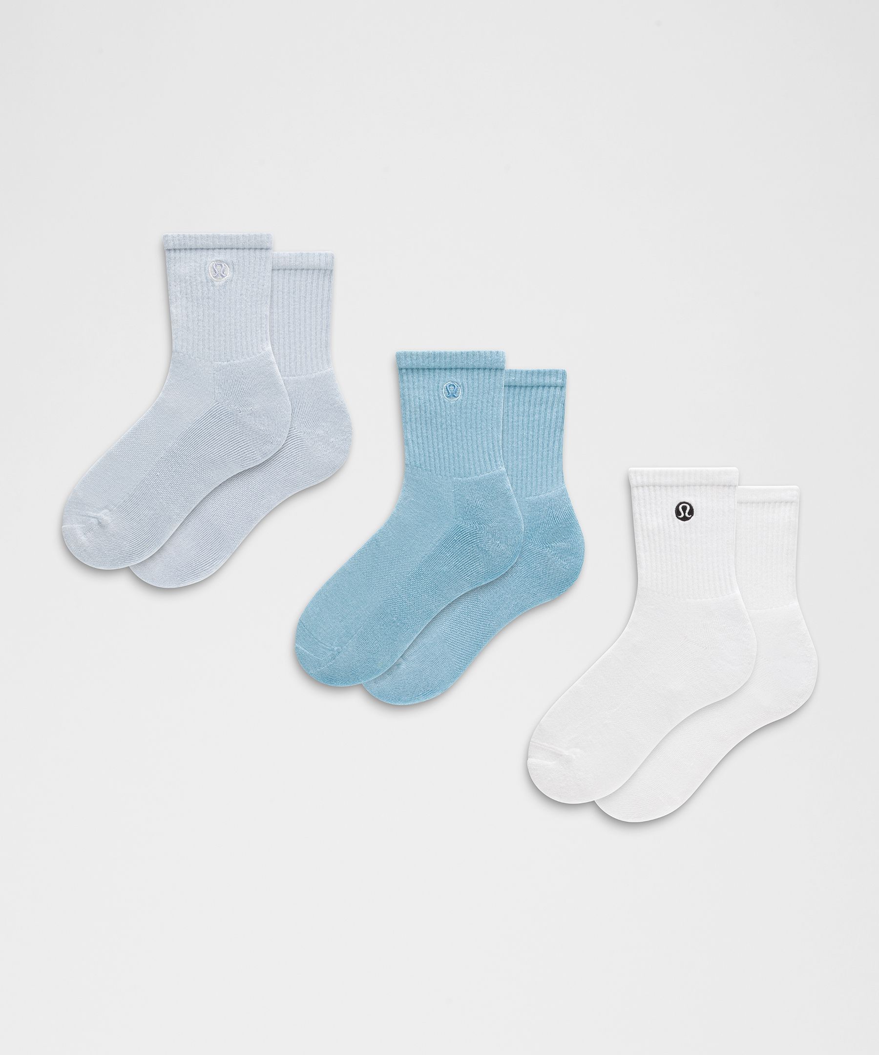 Calcetines unisex Daily Essential arriba del tobillo *Paquete de 3