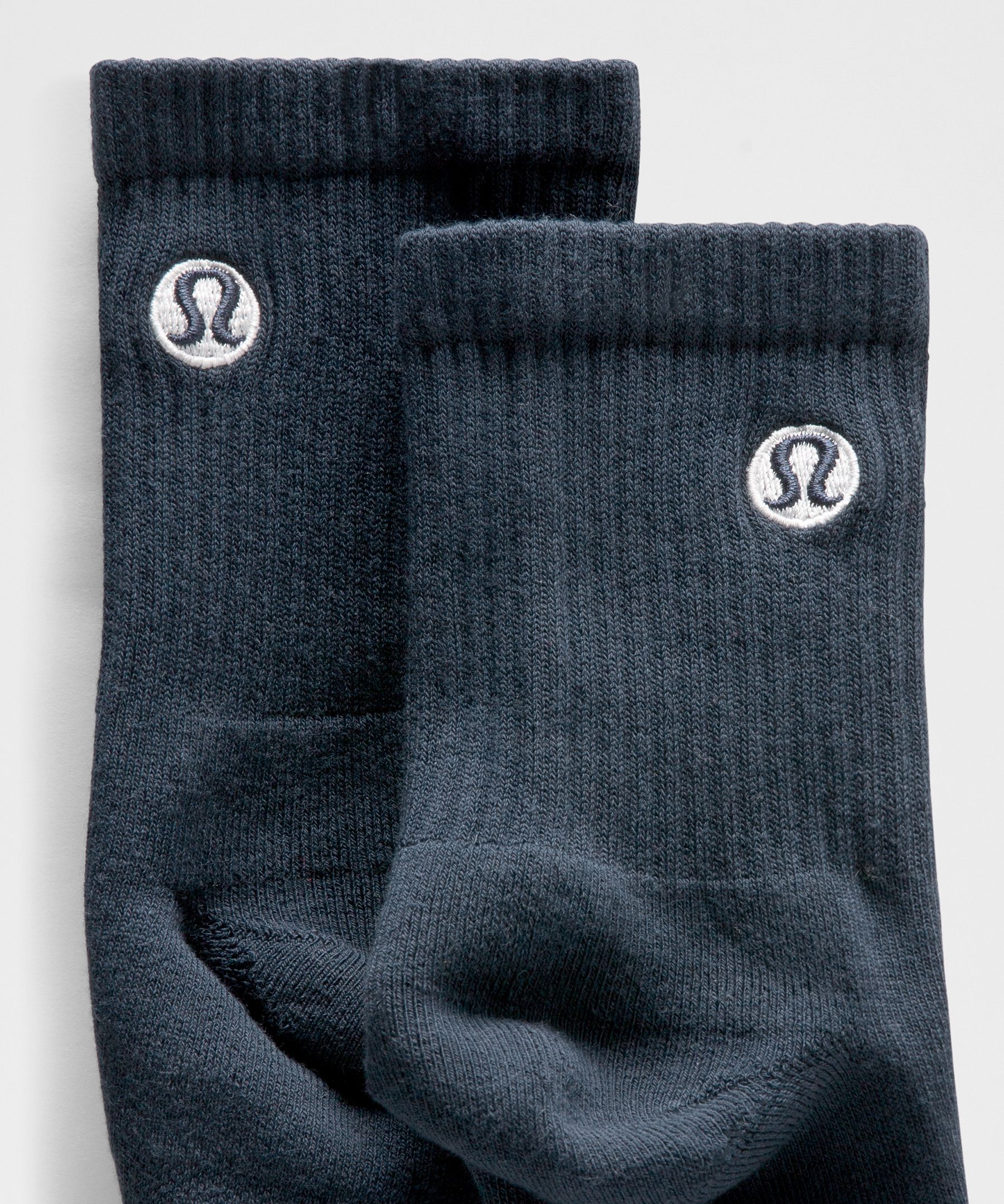Lululemon Unisex Daily Essential Quarter Socks