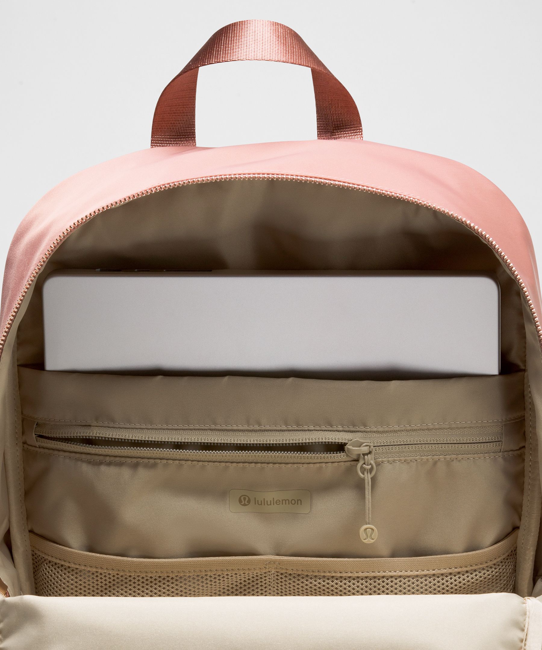 Lululemon Everywhere Backpack 22l