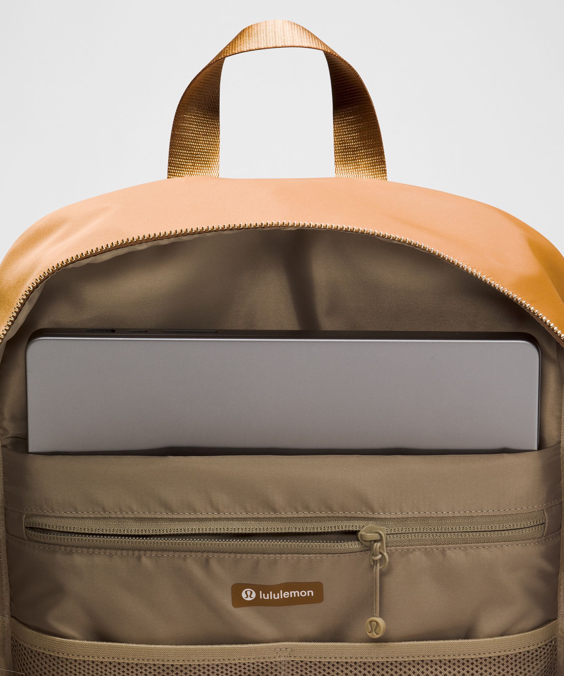 Lululemon Everywhere Backpack 22l