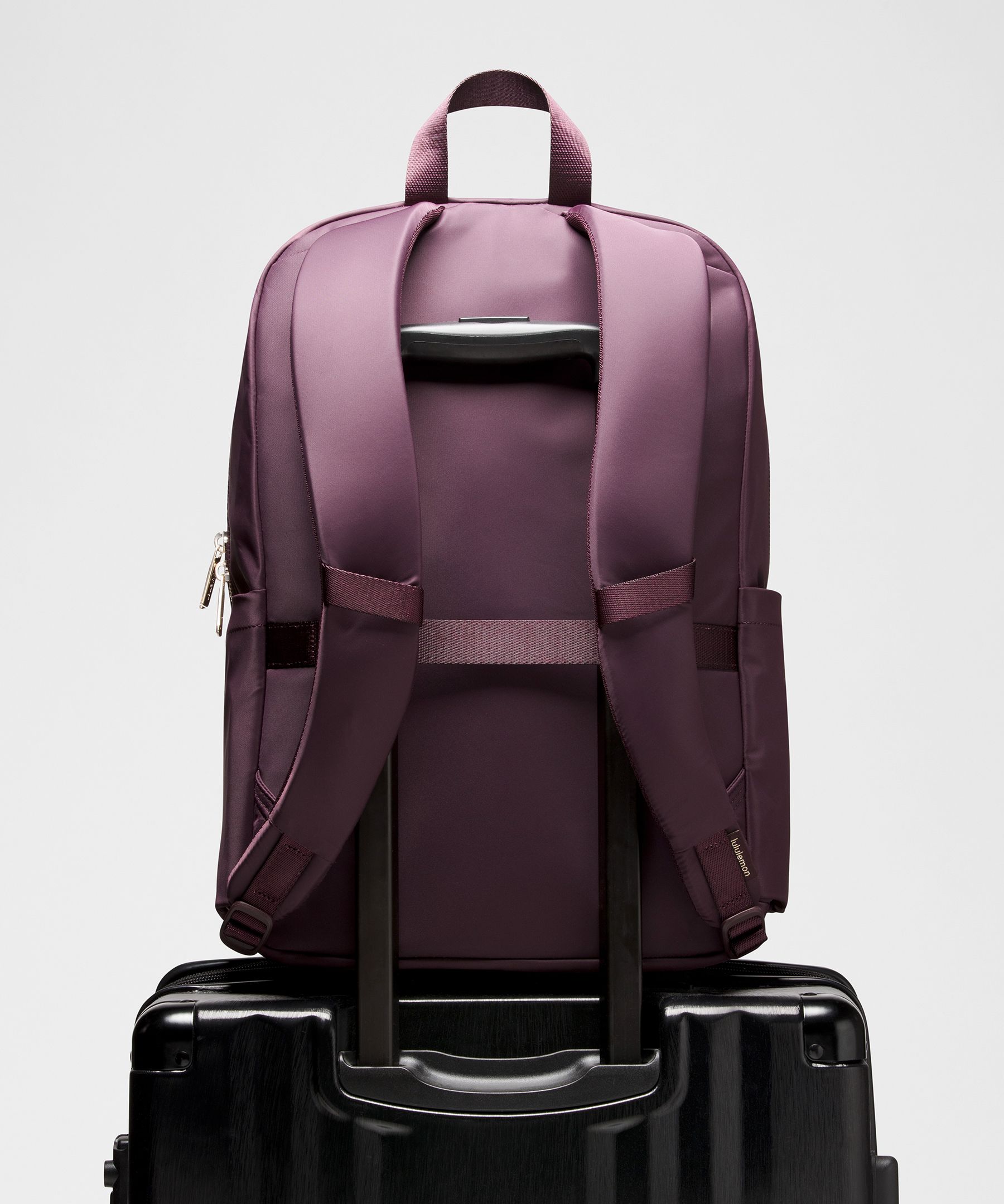 Lululemon Everywhere Backpack 22l