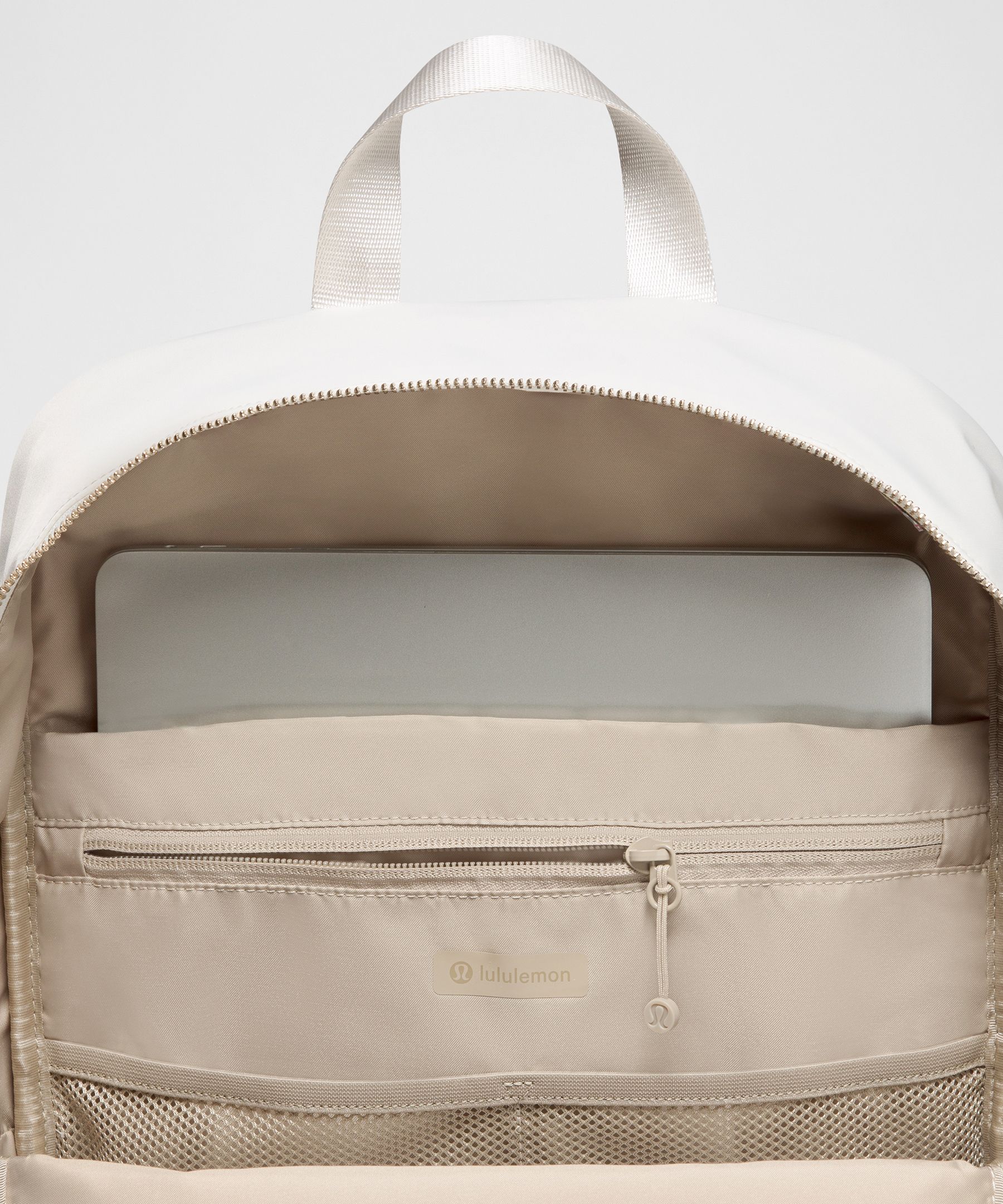 Everywhere Backpack 22L