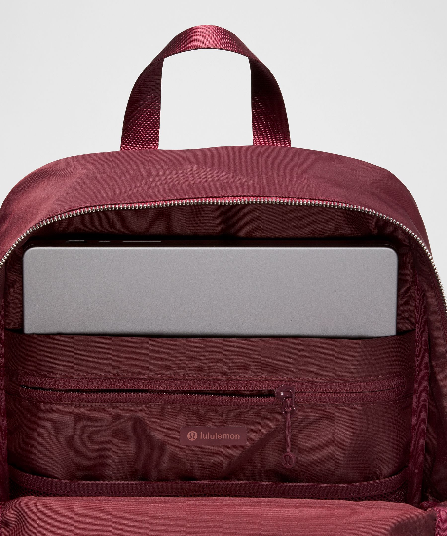 Everywhere Backpack 22L *Metal Hardware