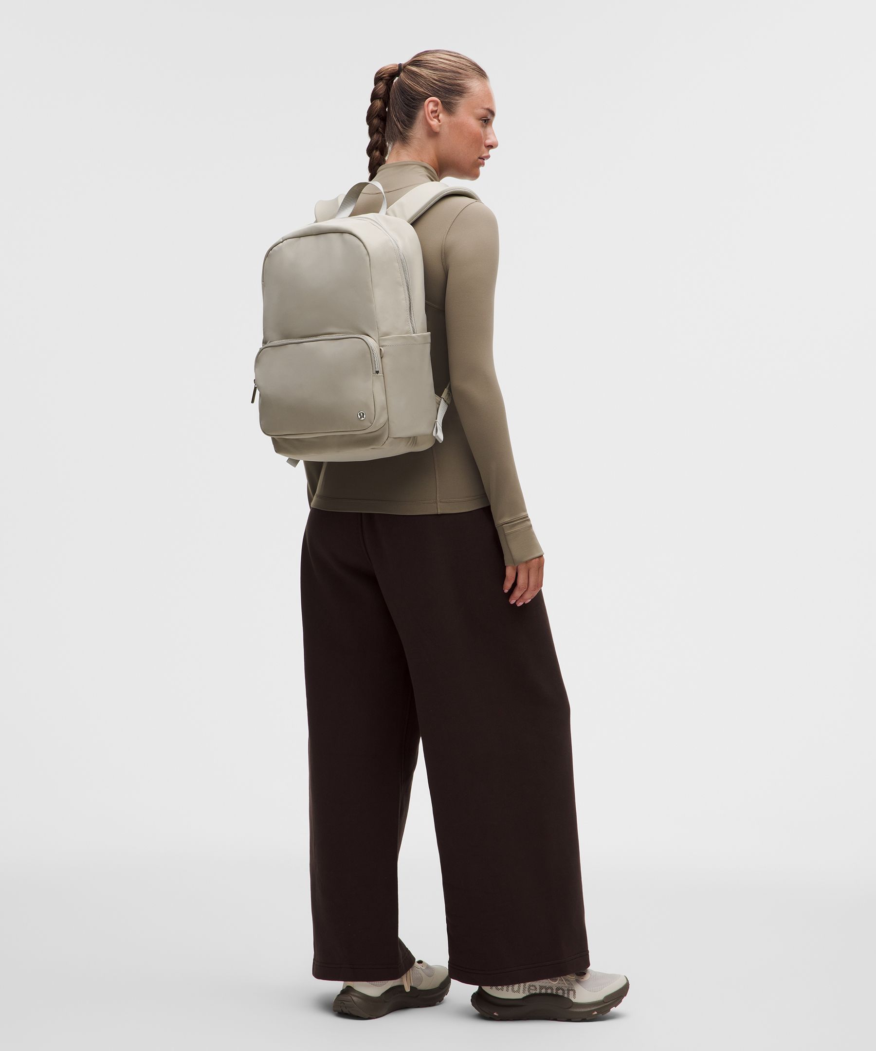 Everywhere Backpack 22L