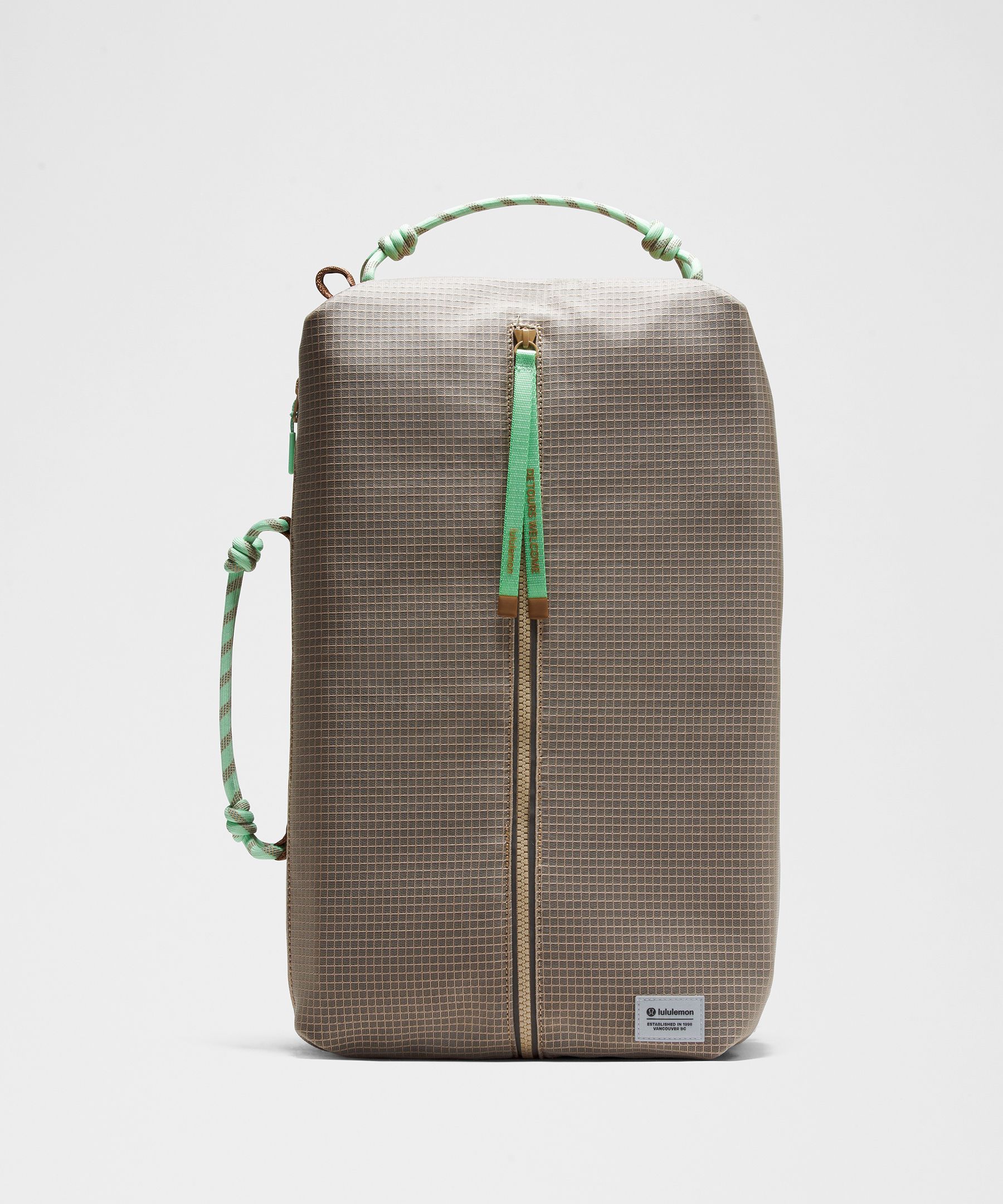 lululemon – Fast Track Bag Large 16L Paracord