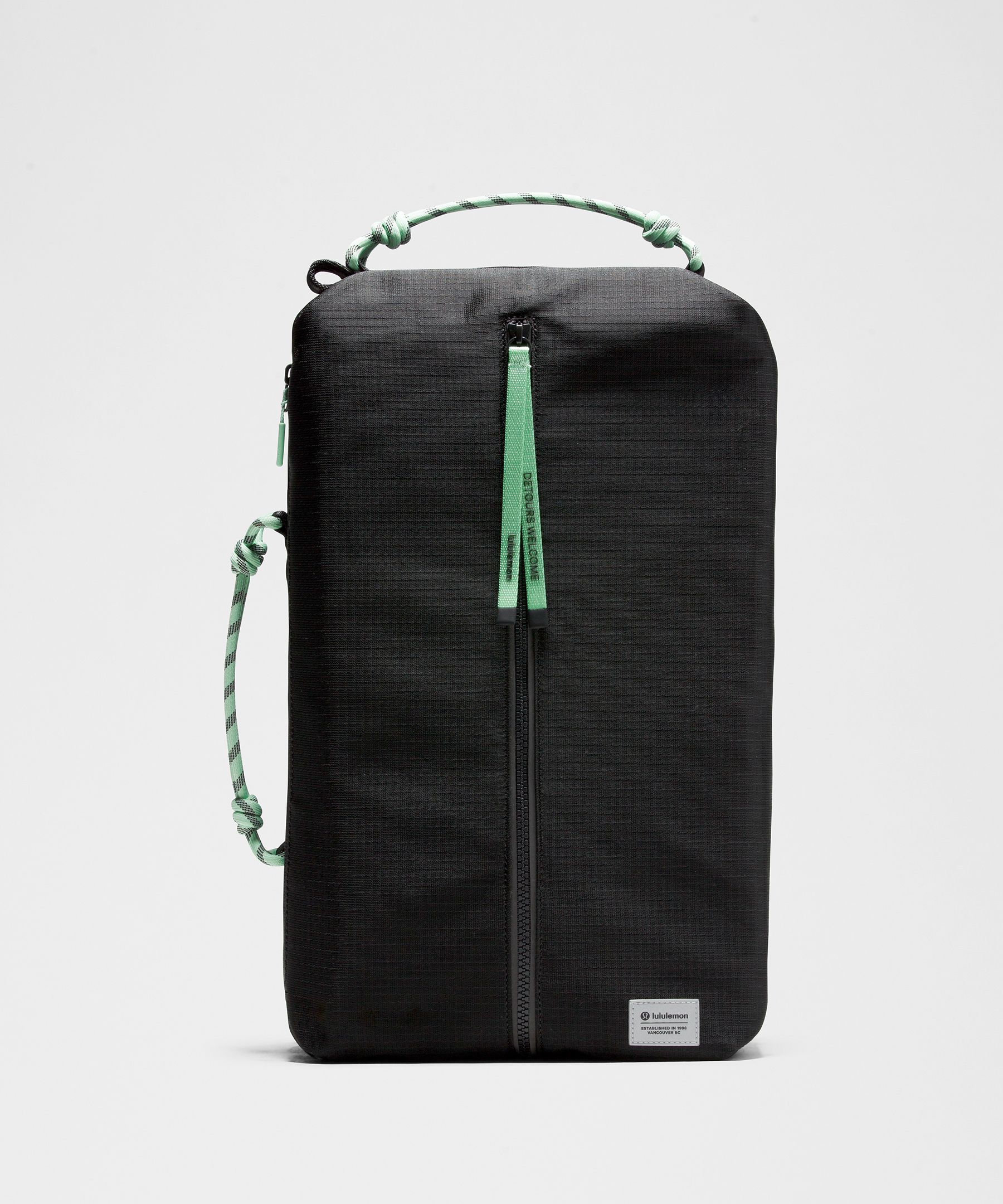 lululemon – Fast Track Bag Large 16L Paracord – Color Black