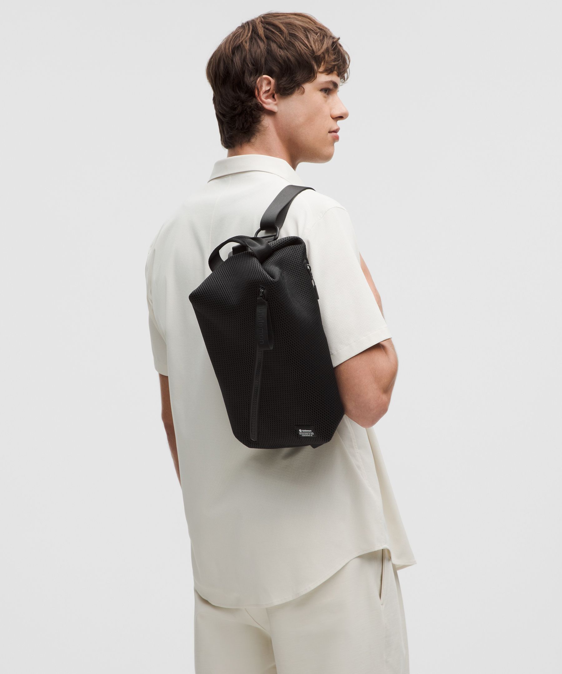 Shop Lululemon - Fast Track Bag 8l  - Black,neutral