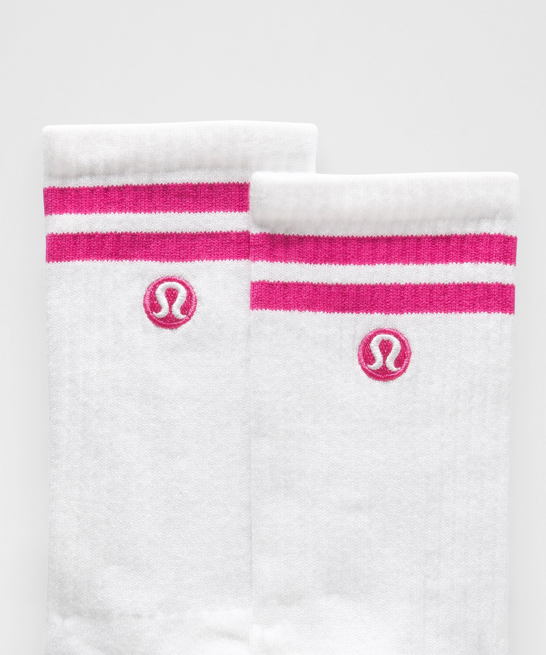 Calcetines unisex Daily Essential tipo crew *Con rayas