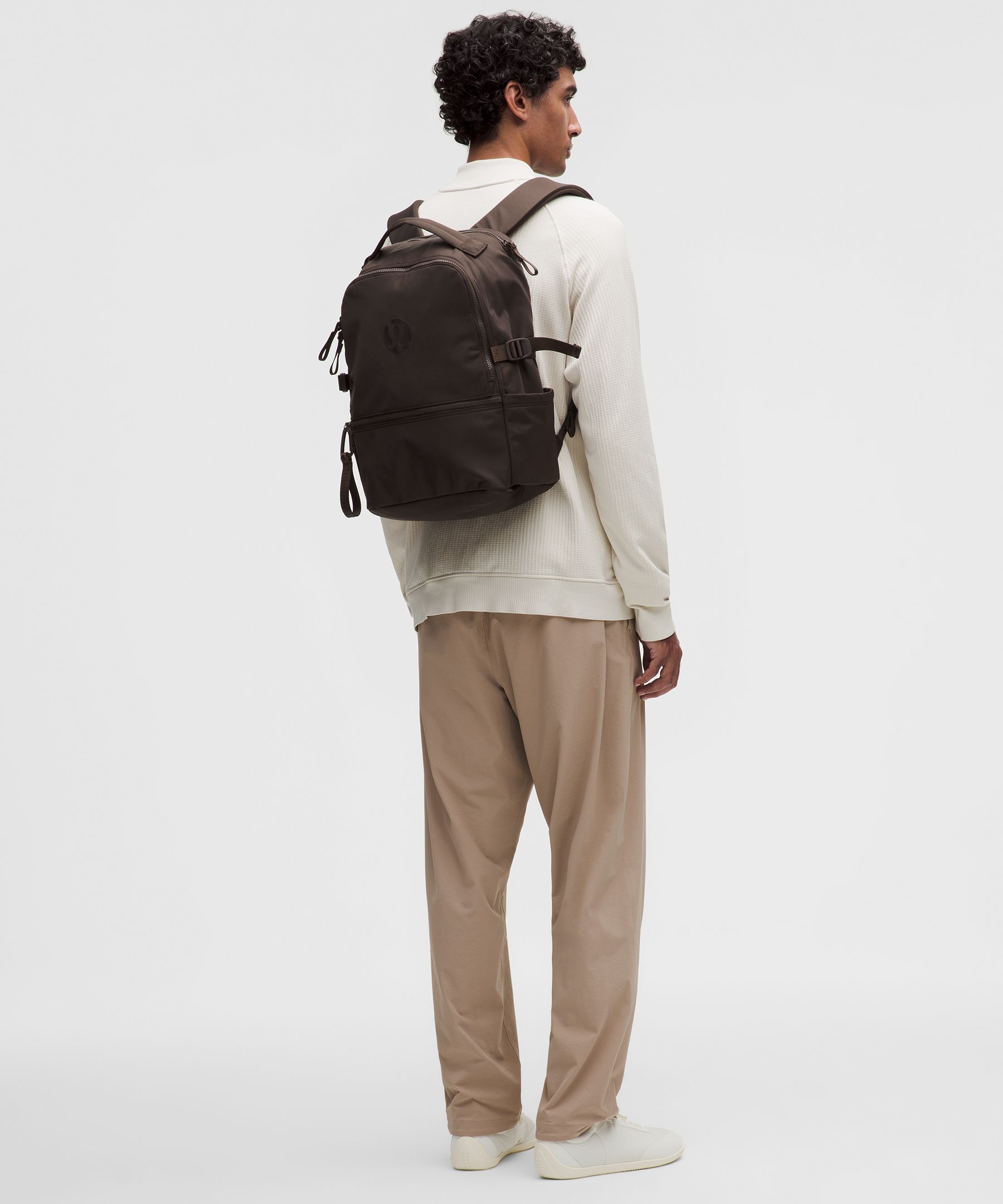 New Crew Backpack 22L
