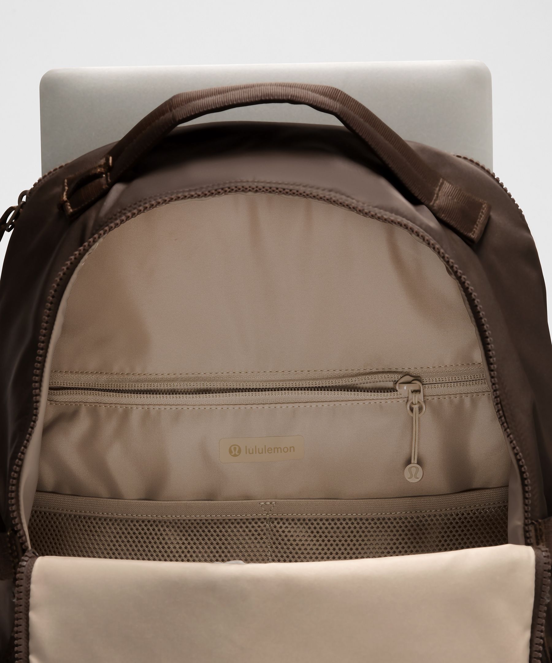 New Crew Backpack 22L