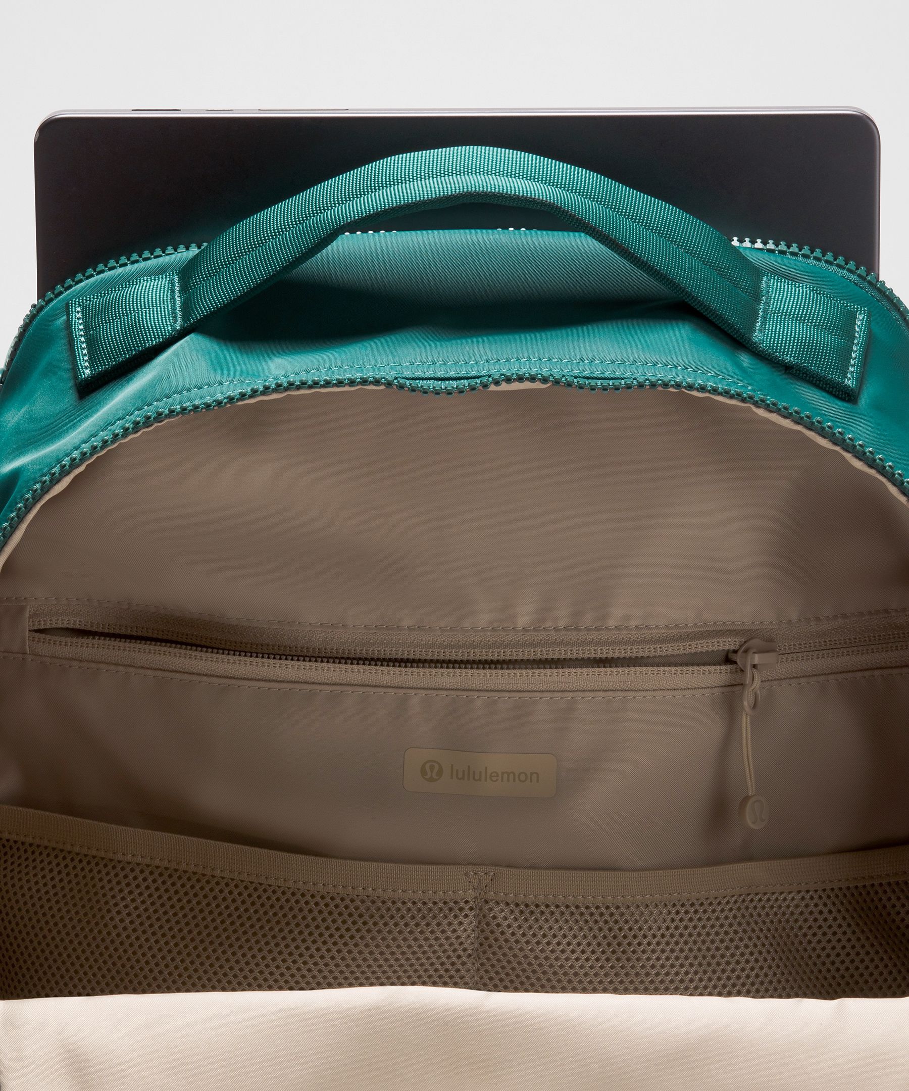 New Crew Backpack 22L *Updated