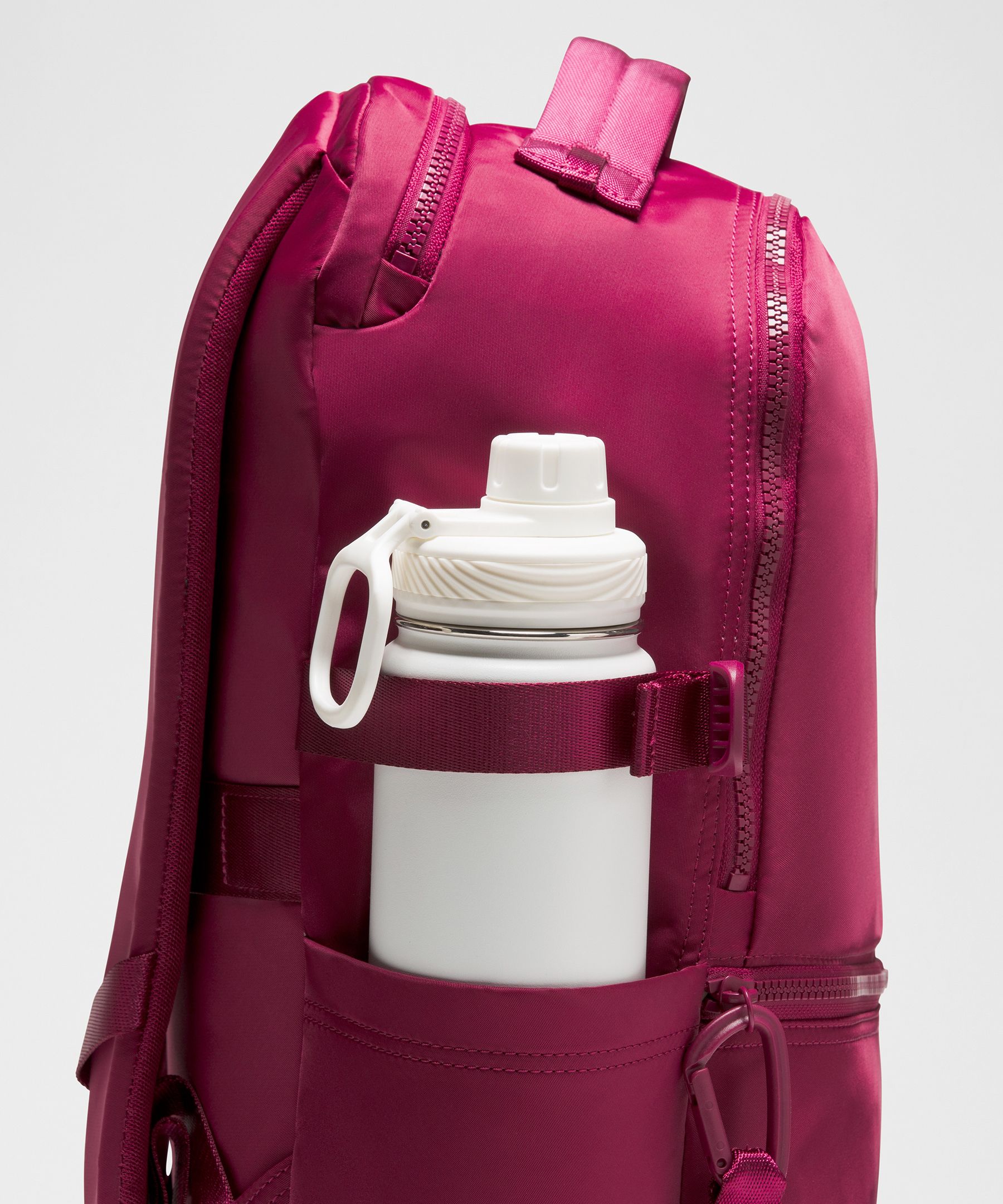 New Crew バックパック 22L *アップデート
