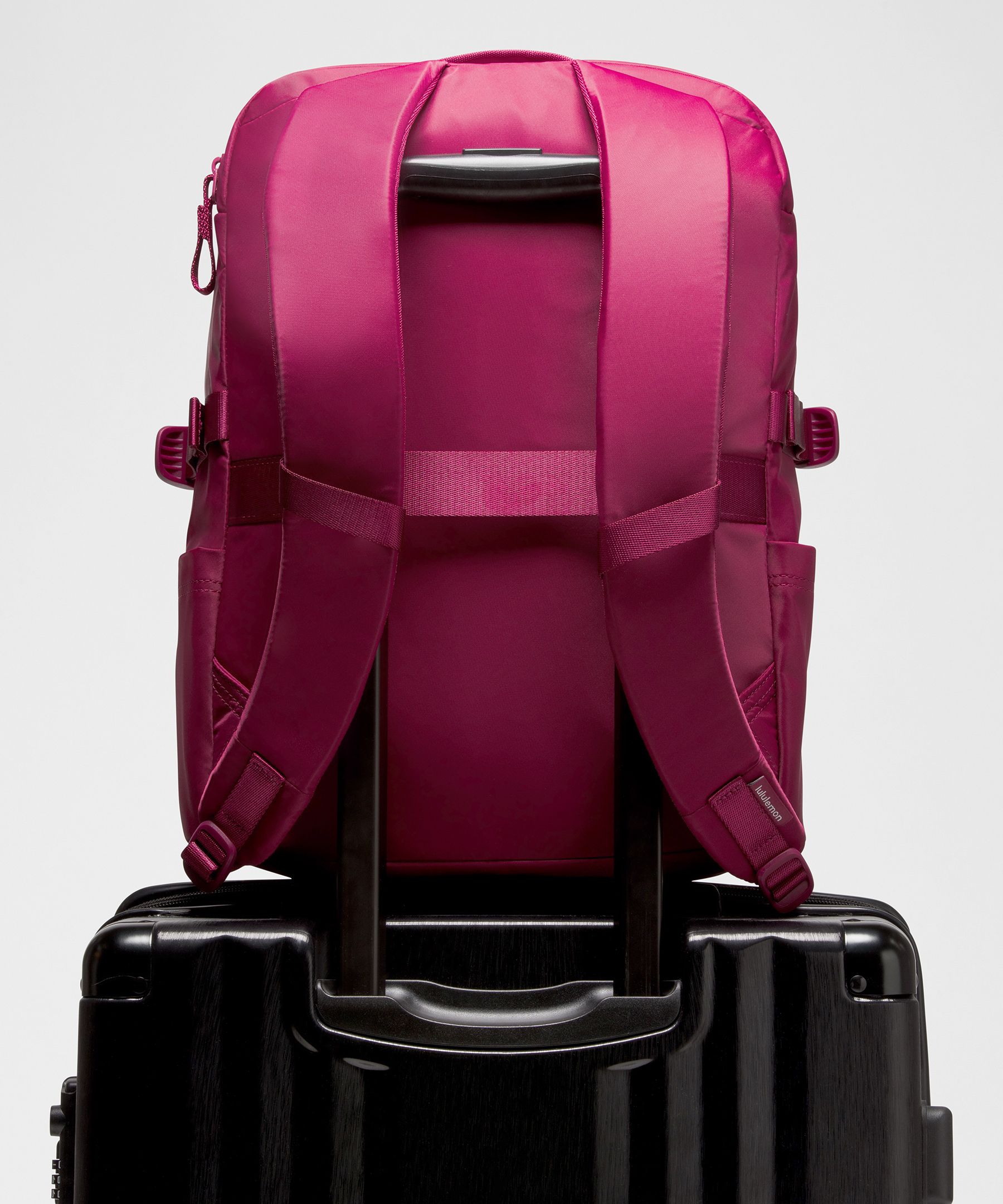 New Crew バックパック 22L *アップデート