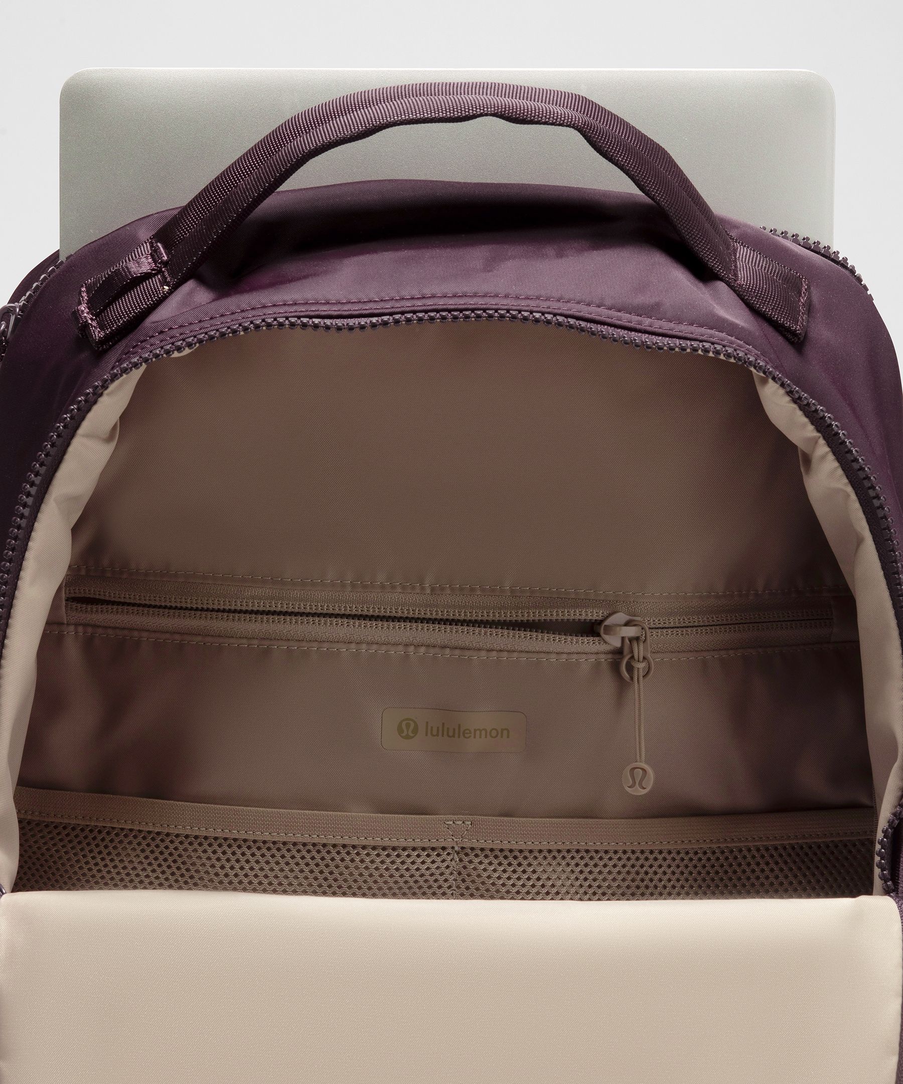 New Crew Backpack 22L