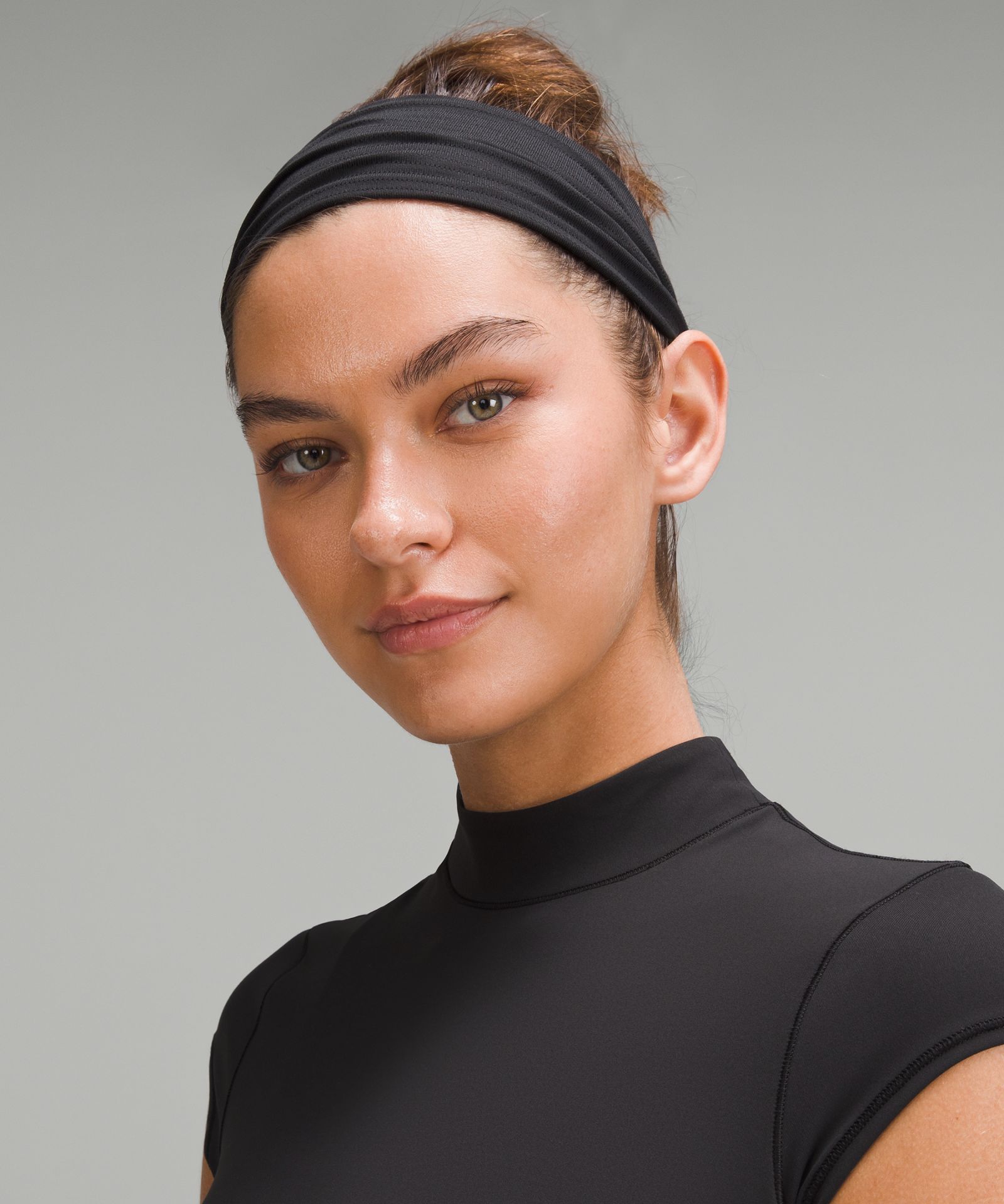 Женская широкая повязка на голову Lululemon License to Train — фото 2