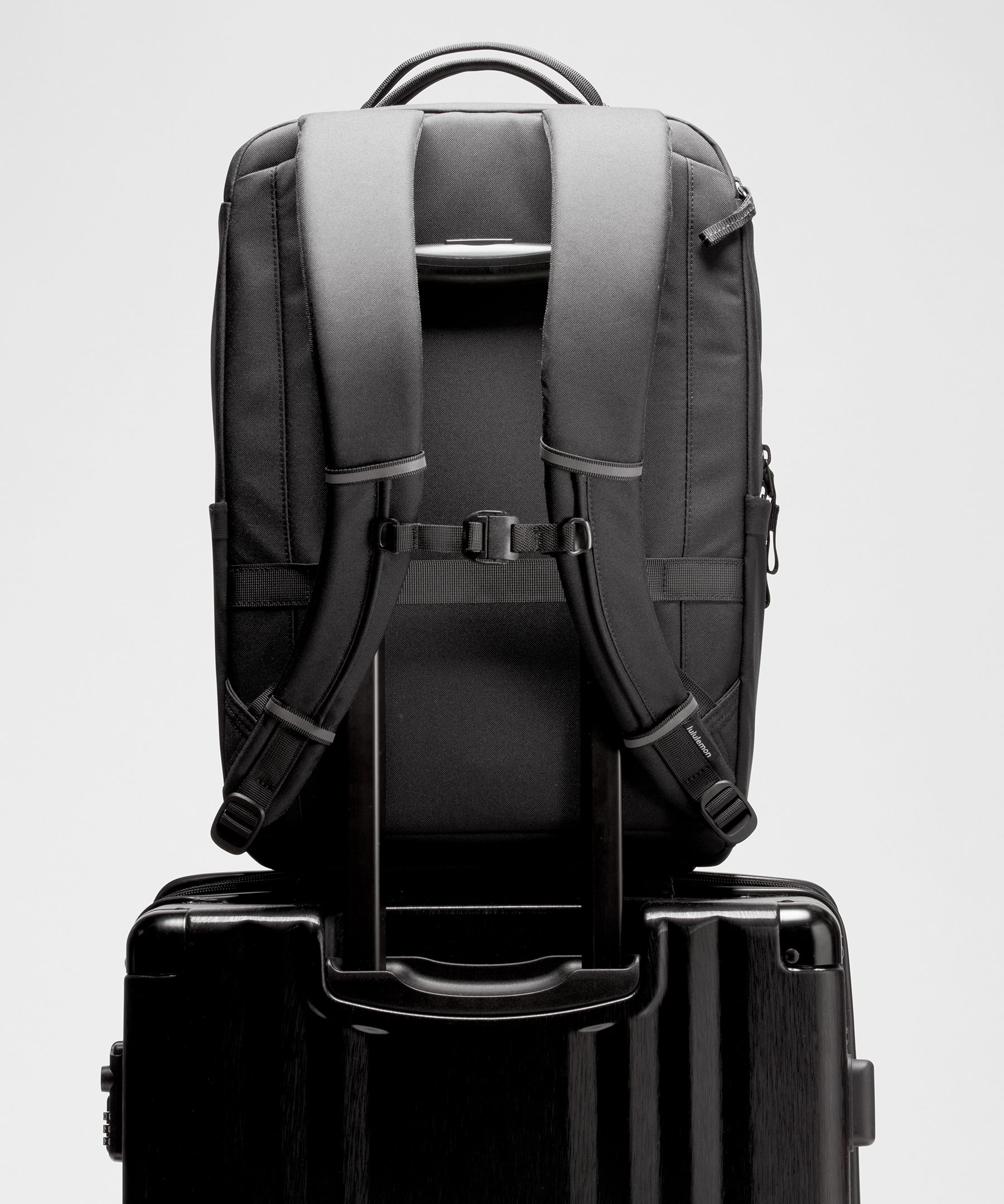 ダブルジップバックパック 22L *Tech Canvas | バッグ | Lululemon JP