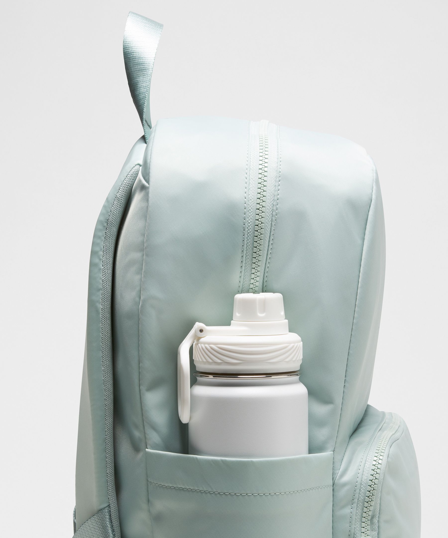 Everywhere Backpack 22L