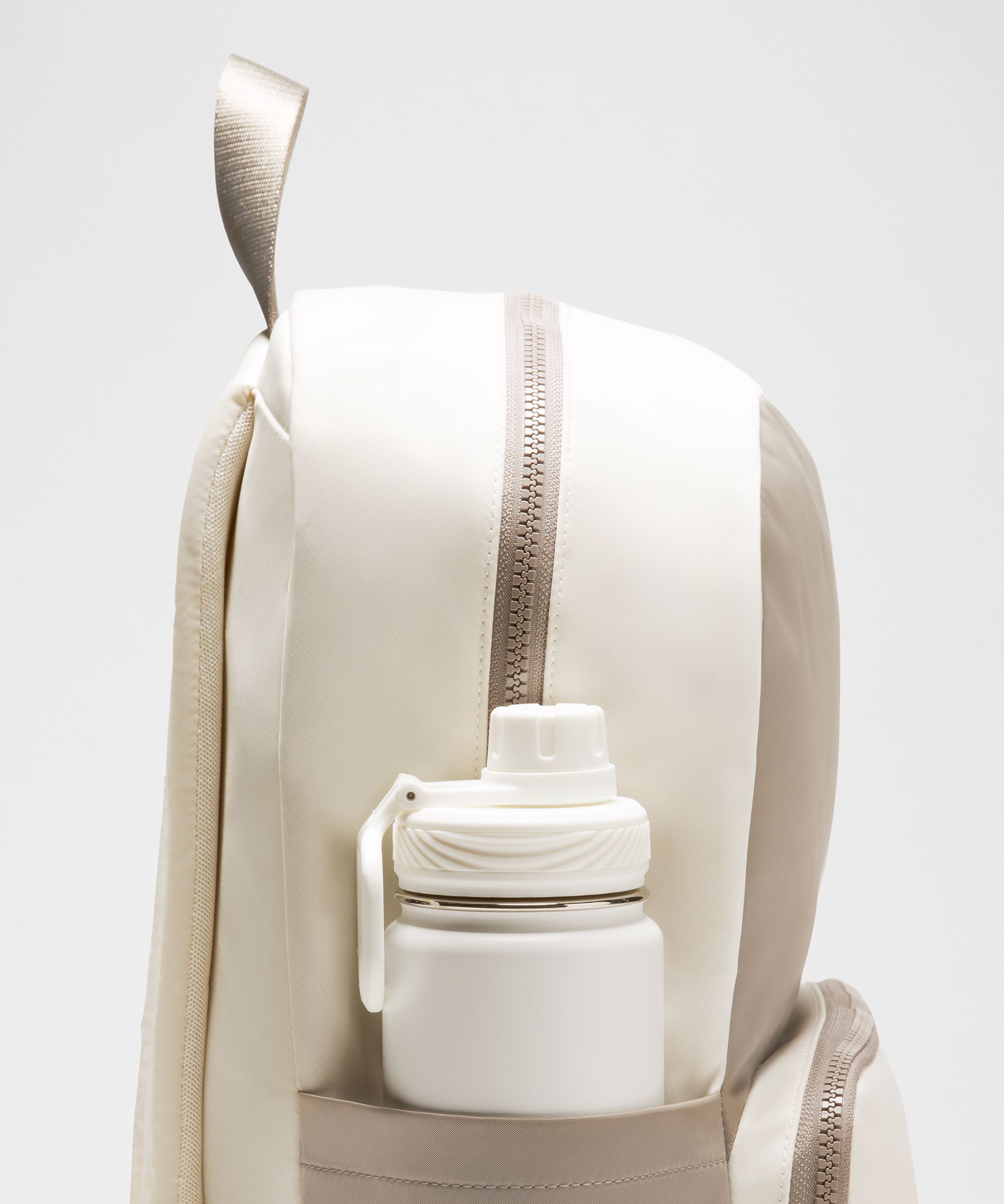 Everywhere Backpack 22L