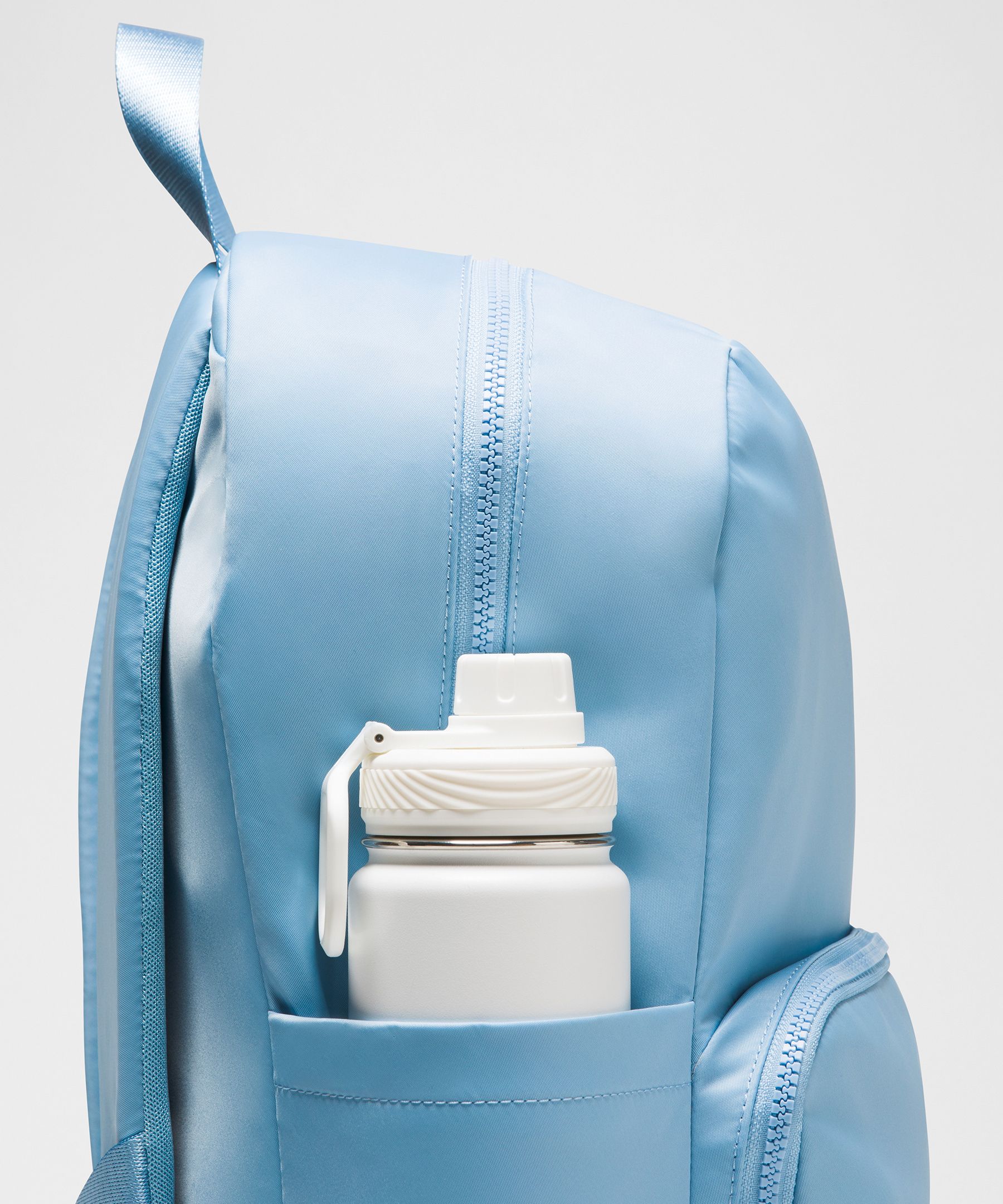 Everywhere Backpack 22L
