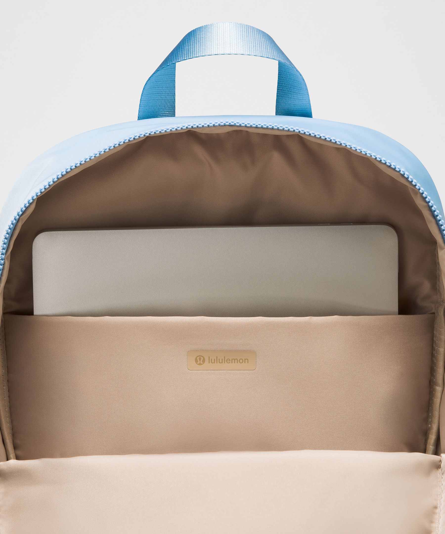 Everywhere Backpack 22L