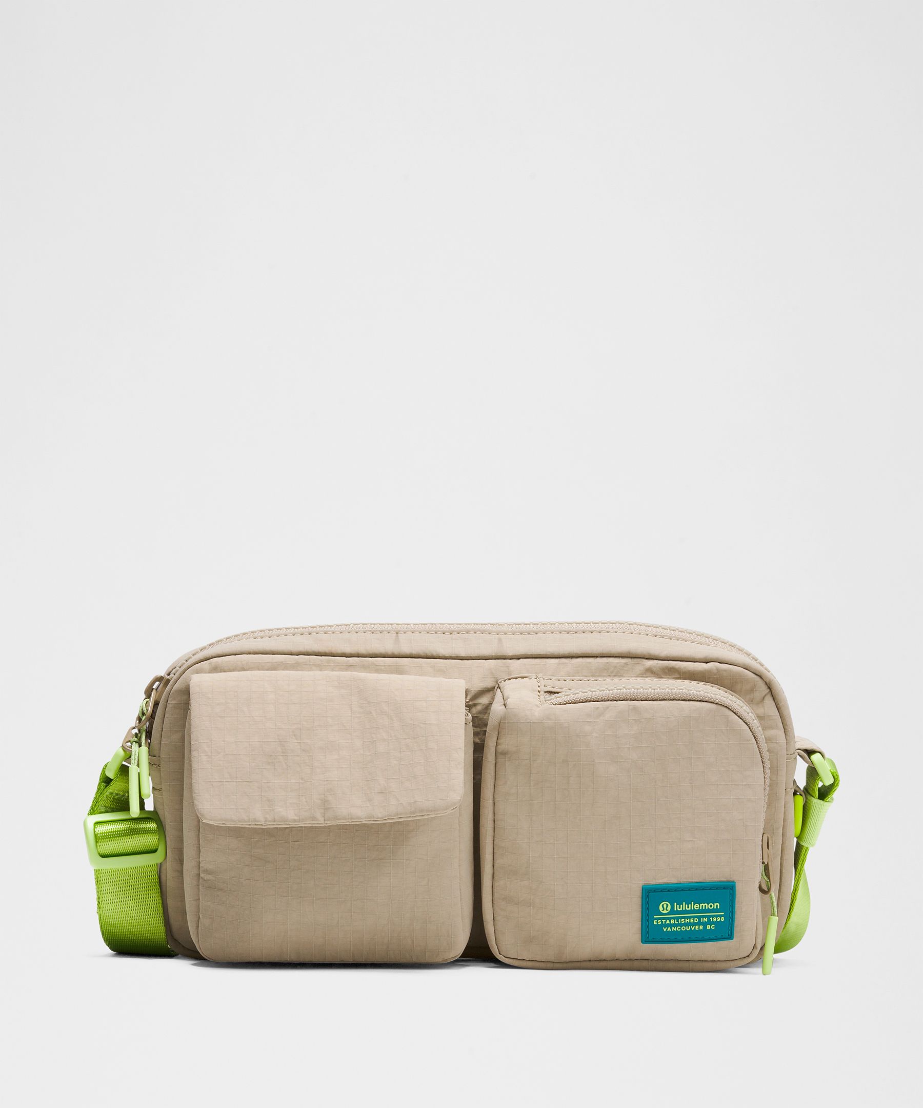 Multi-Pocket Crossbody Bag 2.5L