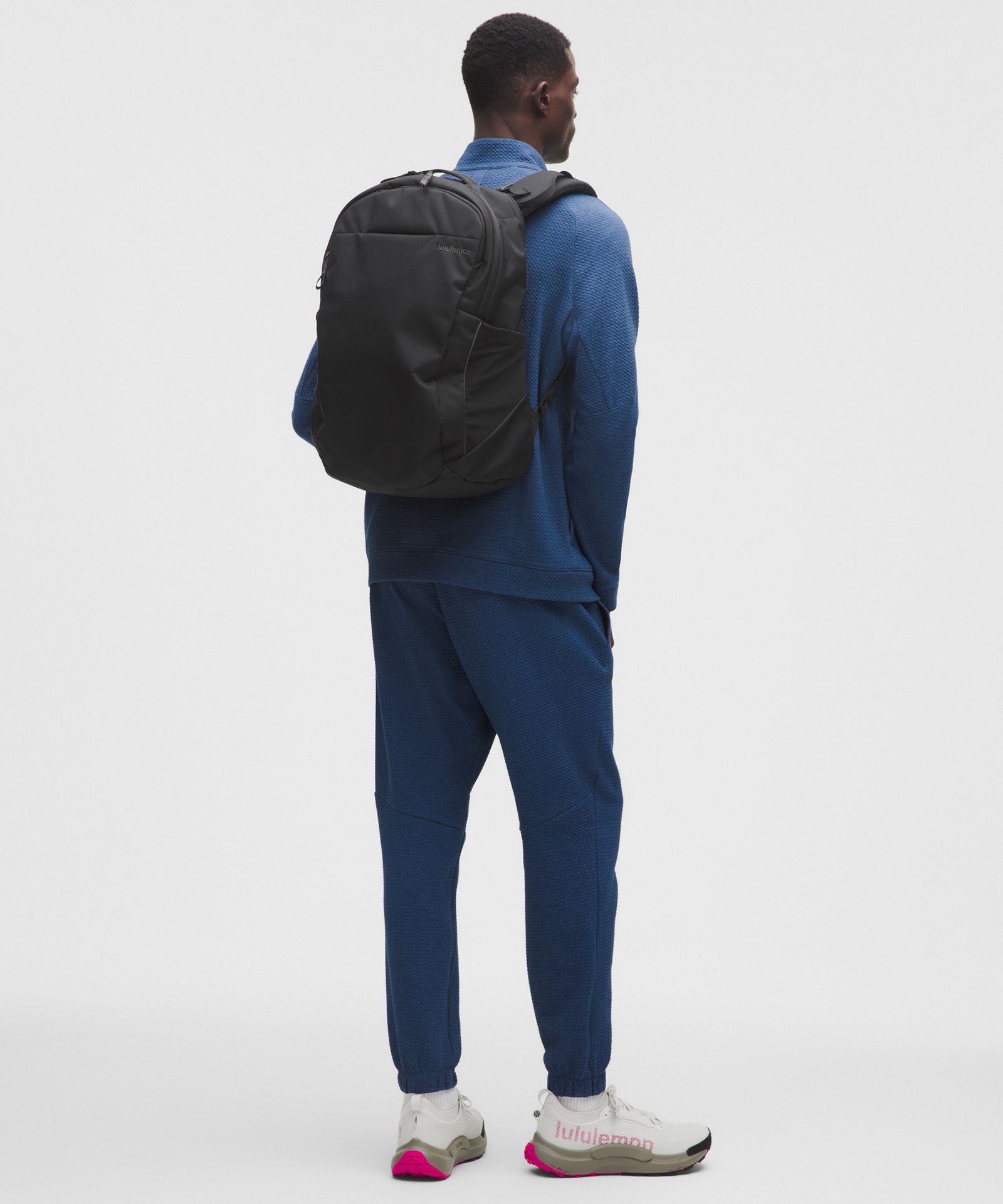 Рюкзак Lululemon Triple-Zip объёмом 28 л — фото 2