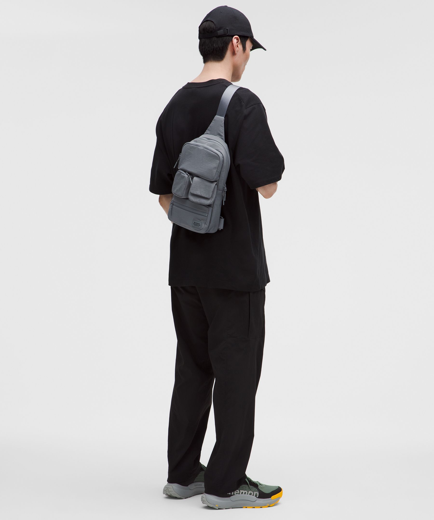 Lululemon - Multi-pocket Sling Bag 5l - Solar Grey