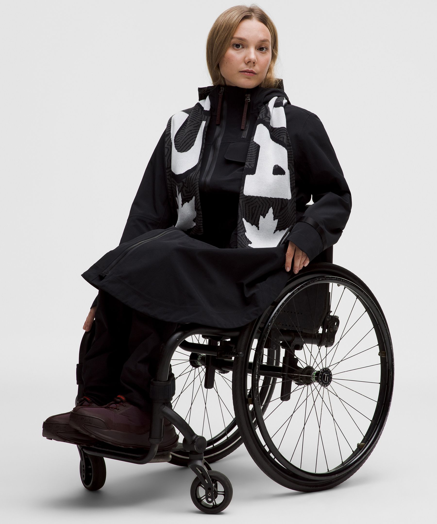 Lululemon Team Canada Future Legacy Scarf