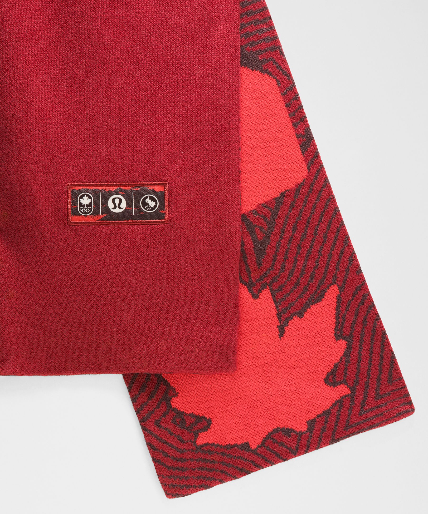 Lululemon Team Canada Future Legacy Scarf