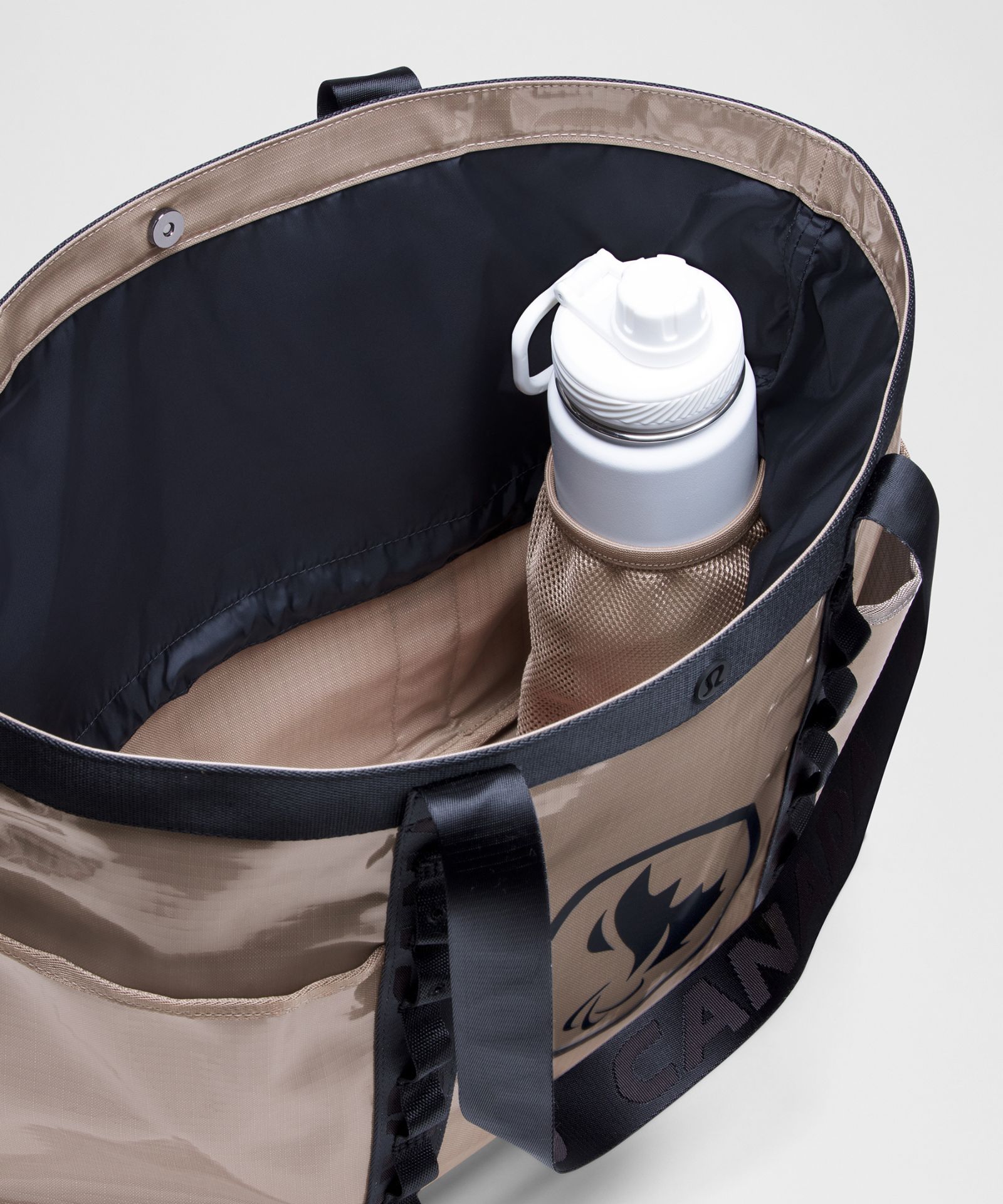 Сумки Lululemon Team Canada Ripstop Cinch-Closure Tote Bag 20L *CPC Logo — фото 8