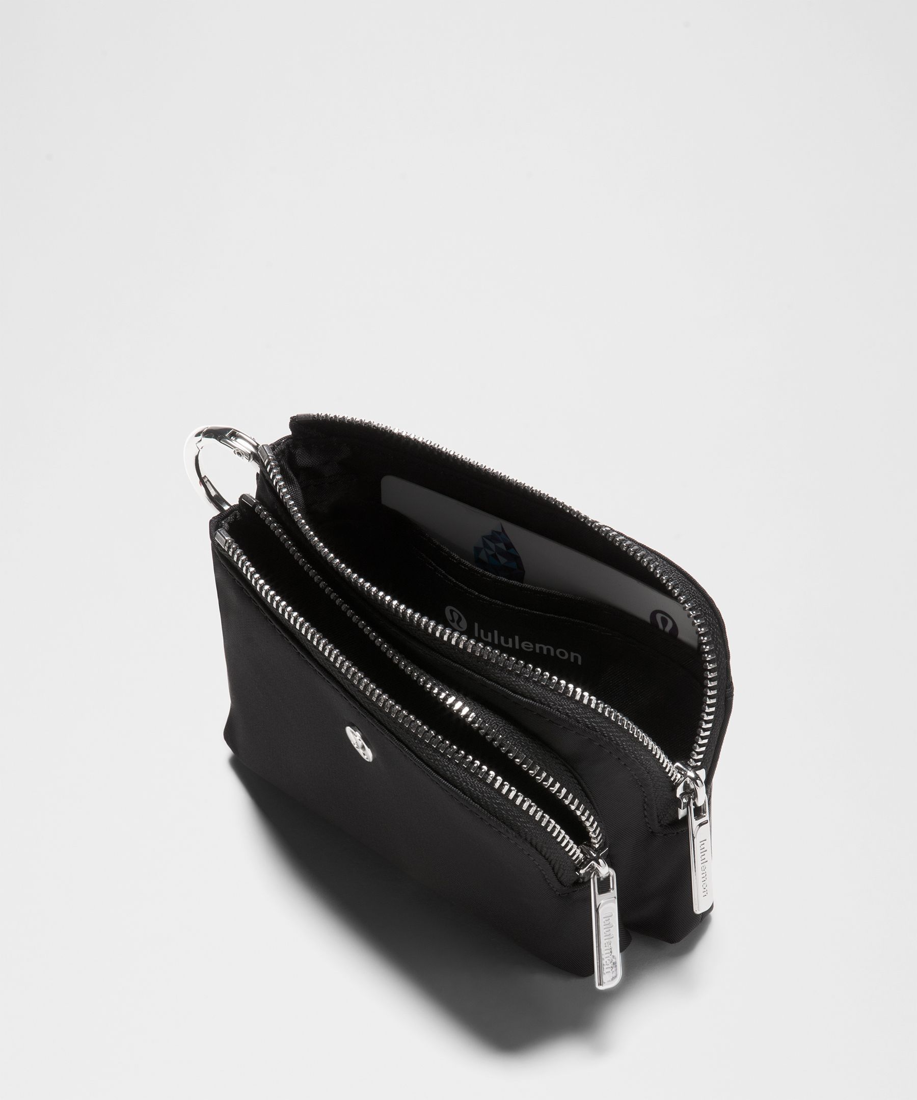 LULULEMON ポーチ　ストラップ　ダブル　黒×銀 Dual Pouch Wristlet *Glitter | Bags | Lululemon FR