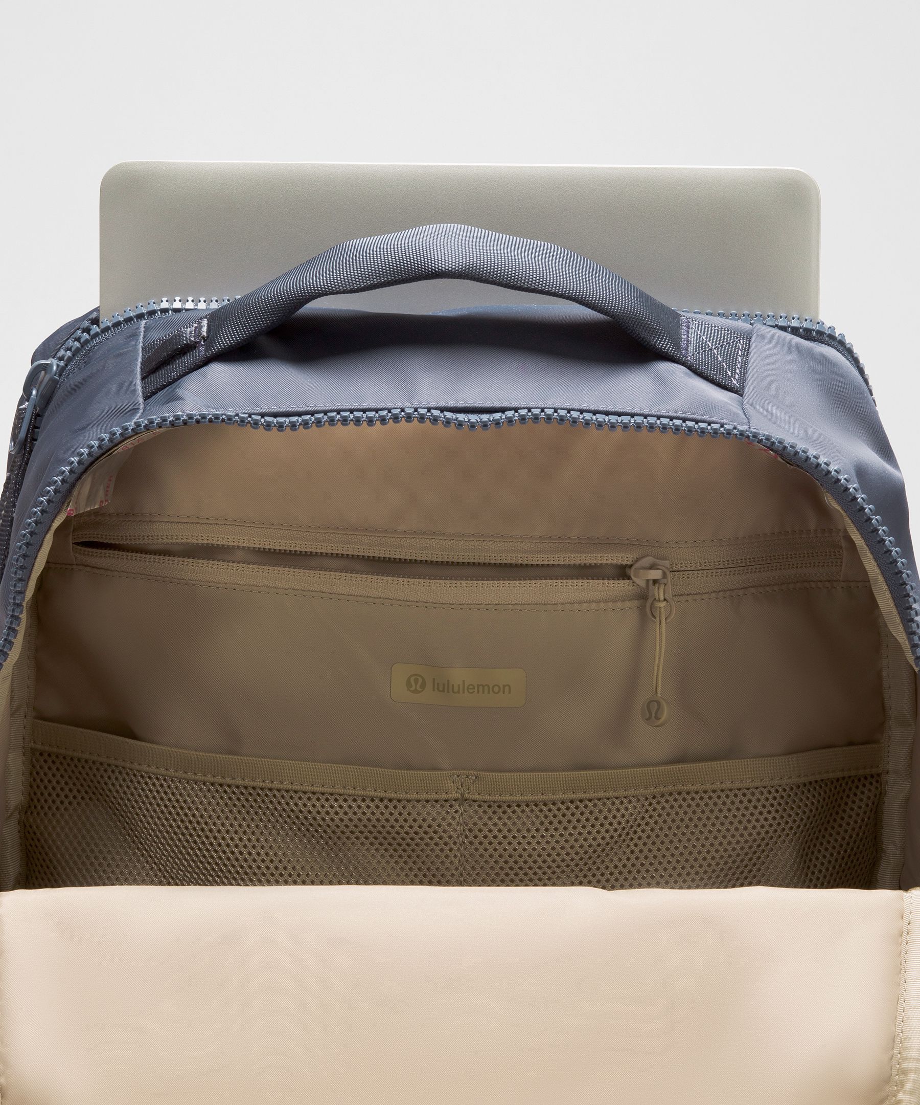 Everyday Backpack 21L