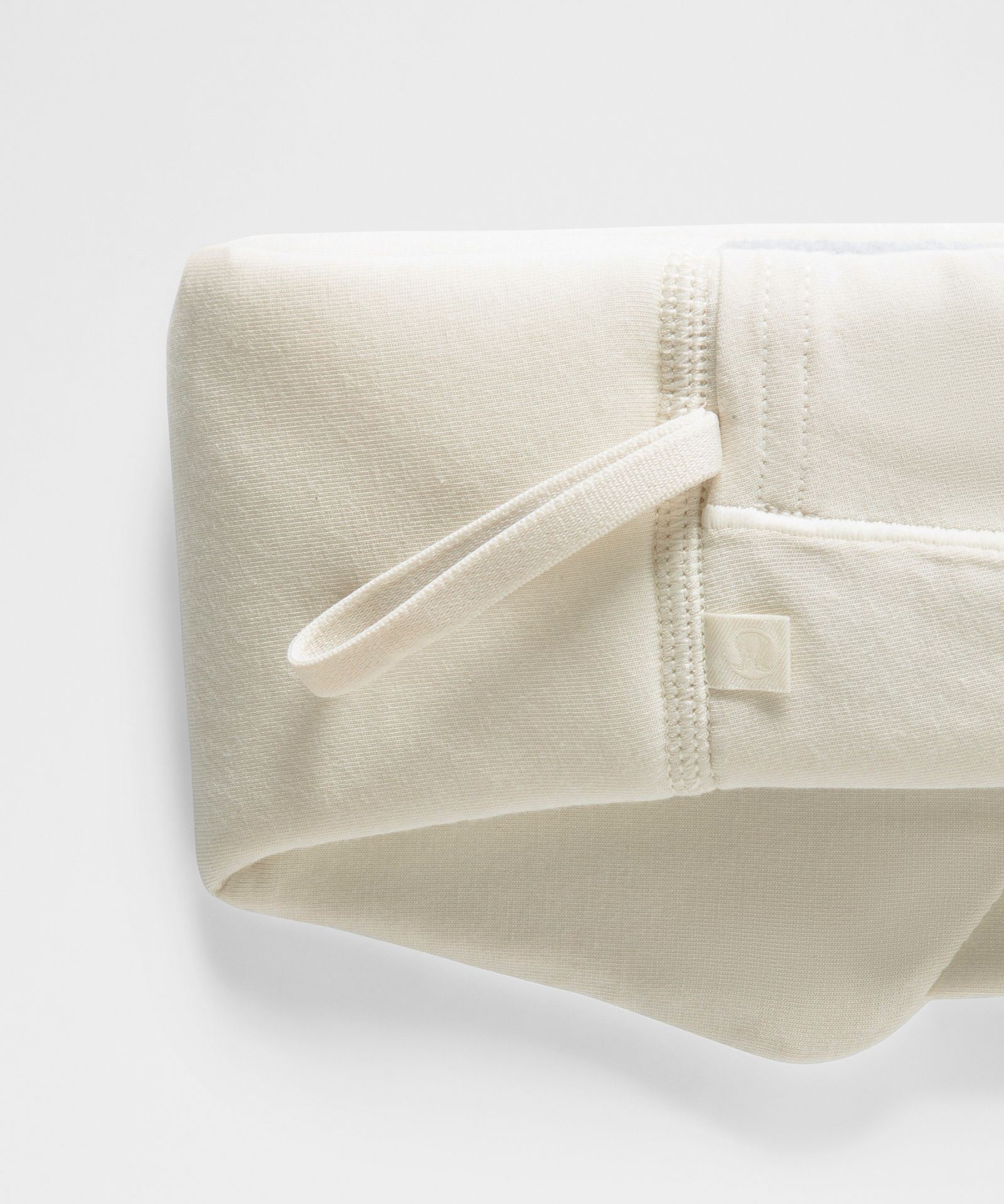 Маска для сна Lululemon Rest and Restore — фото 5