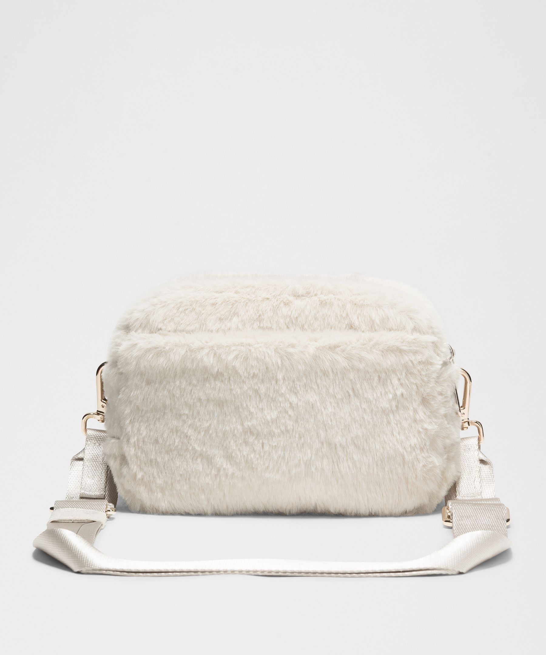 Lululemon Everywhere Crossbody Bag 2l