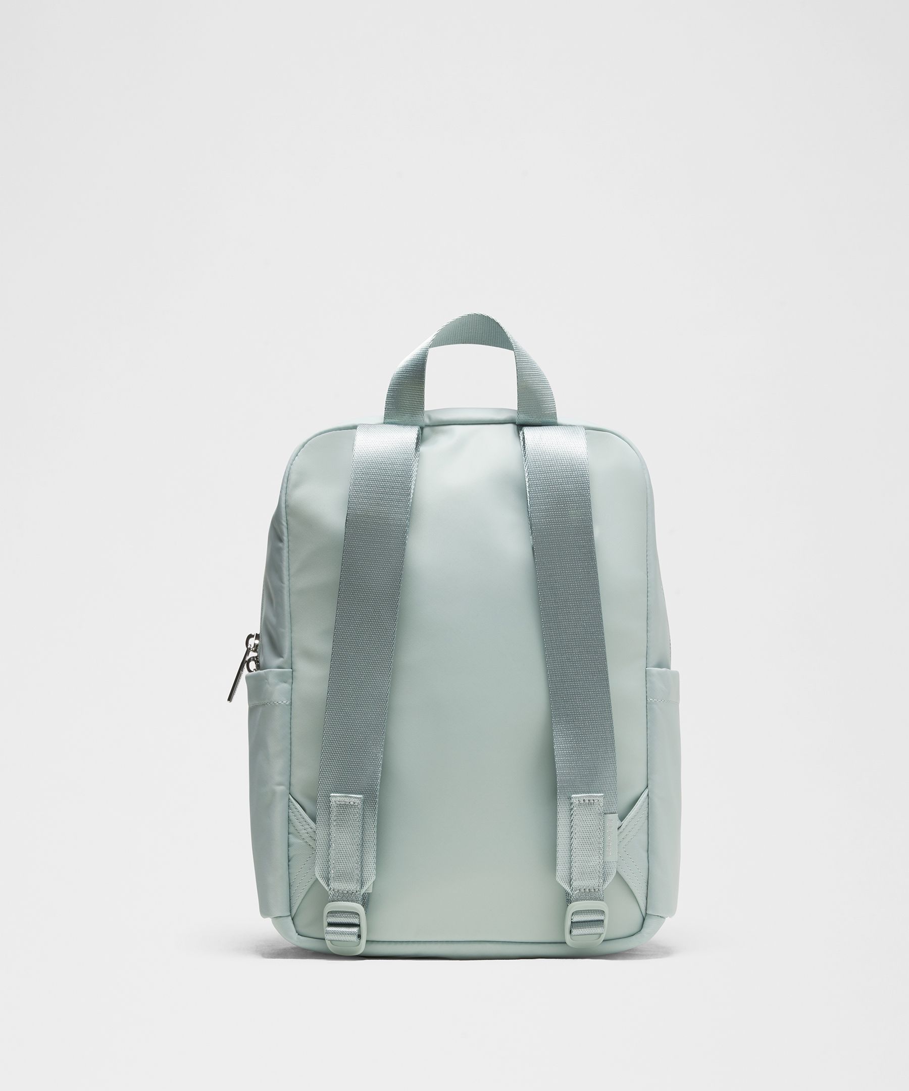 Everywhere Backpack Small 11.5L *Metal Hardware