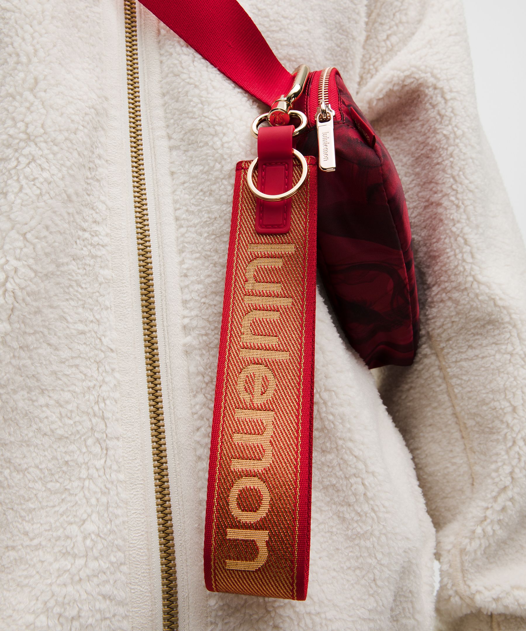 ニューイヤー Never Lost キーチェーン *メタリックワードマーク