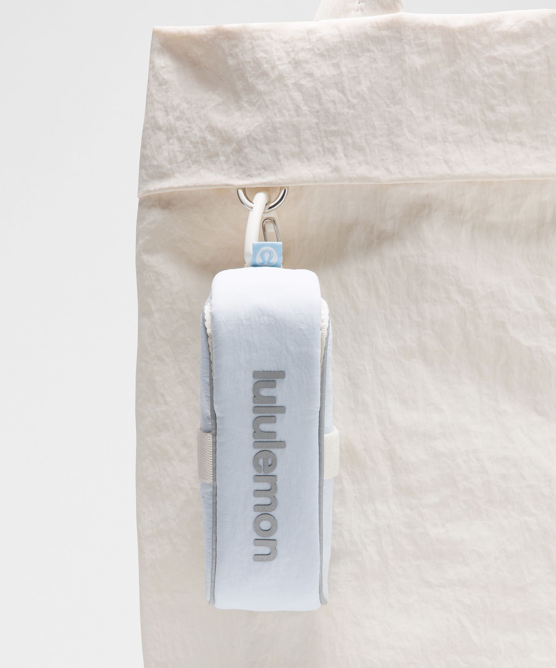Clippable Nano Golf Pouch