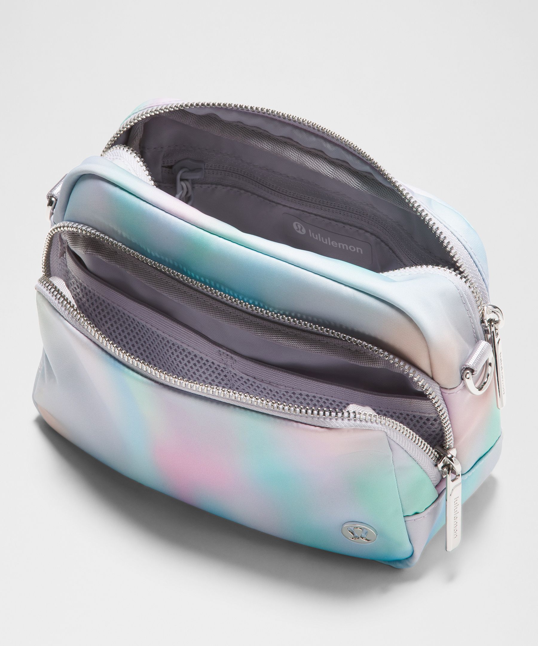 Sac bandouli&egrave;re Everywhere 2L imprim&eacute; *Pride