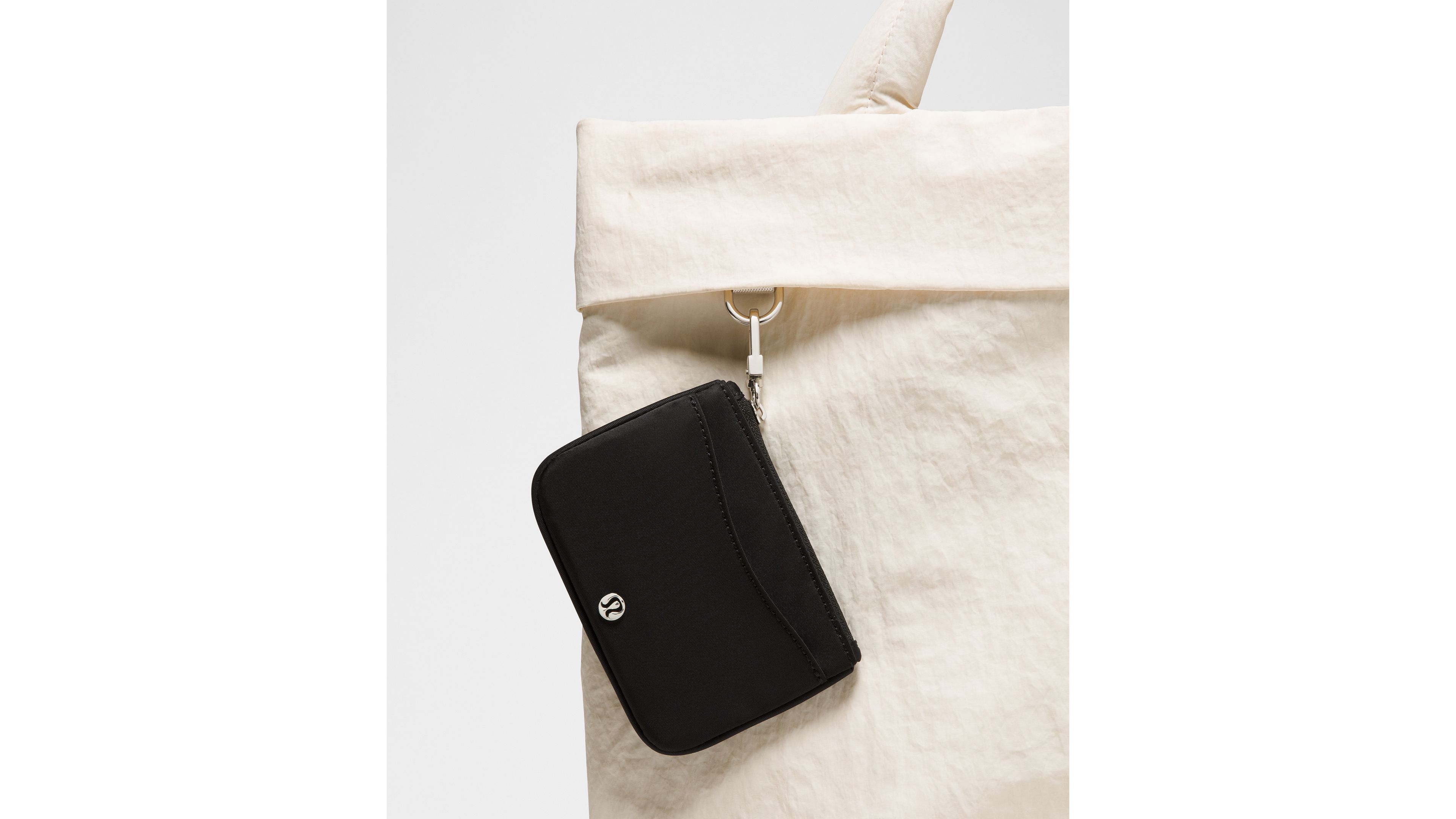 Clippable Card Holder