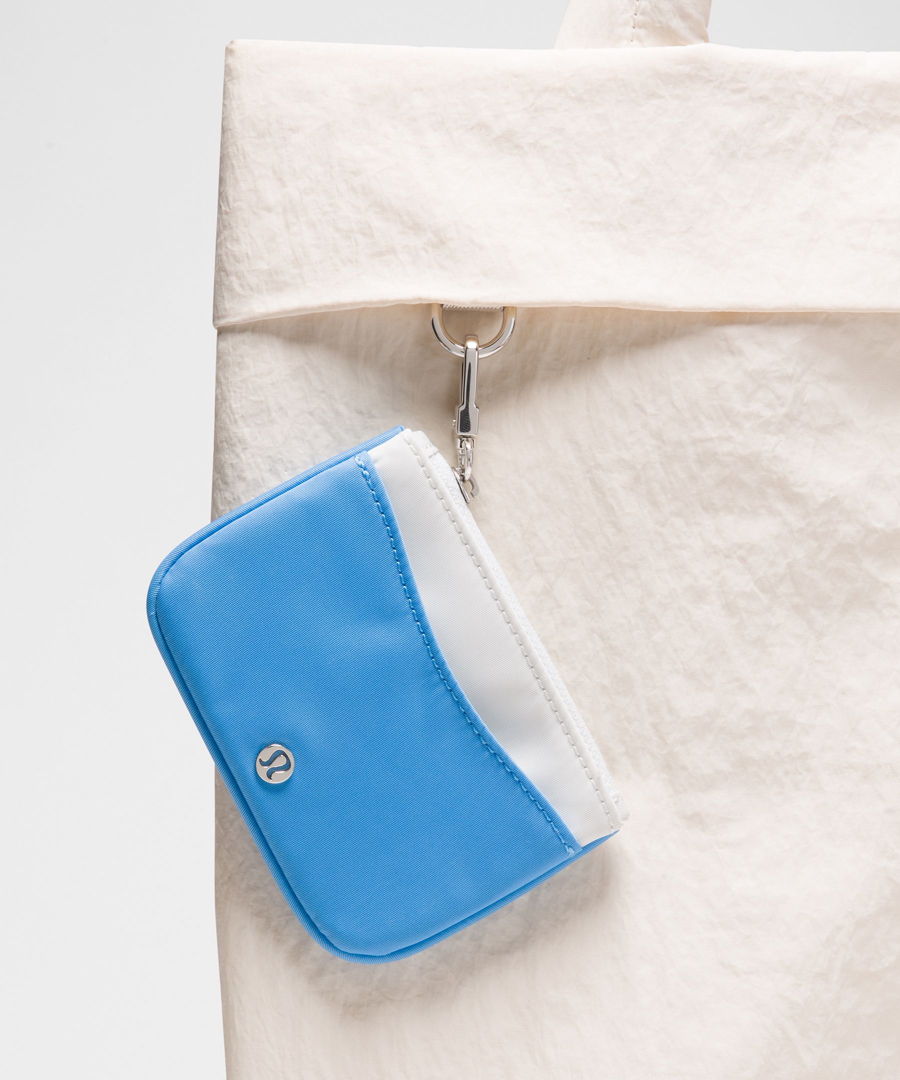 Clippable Card Holder