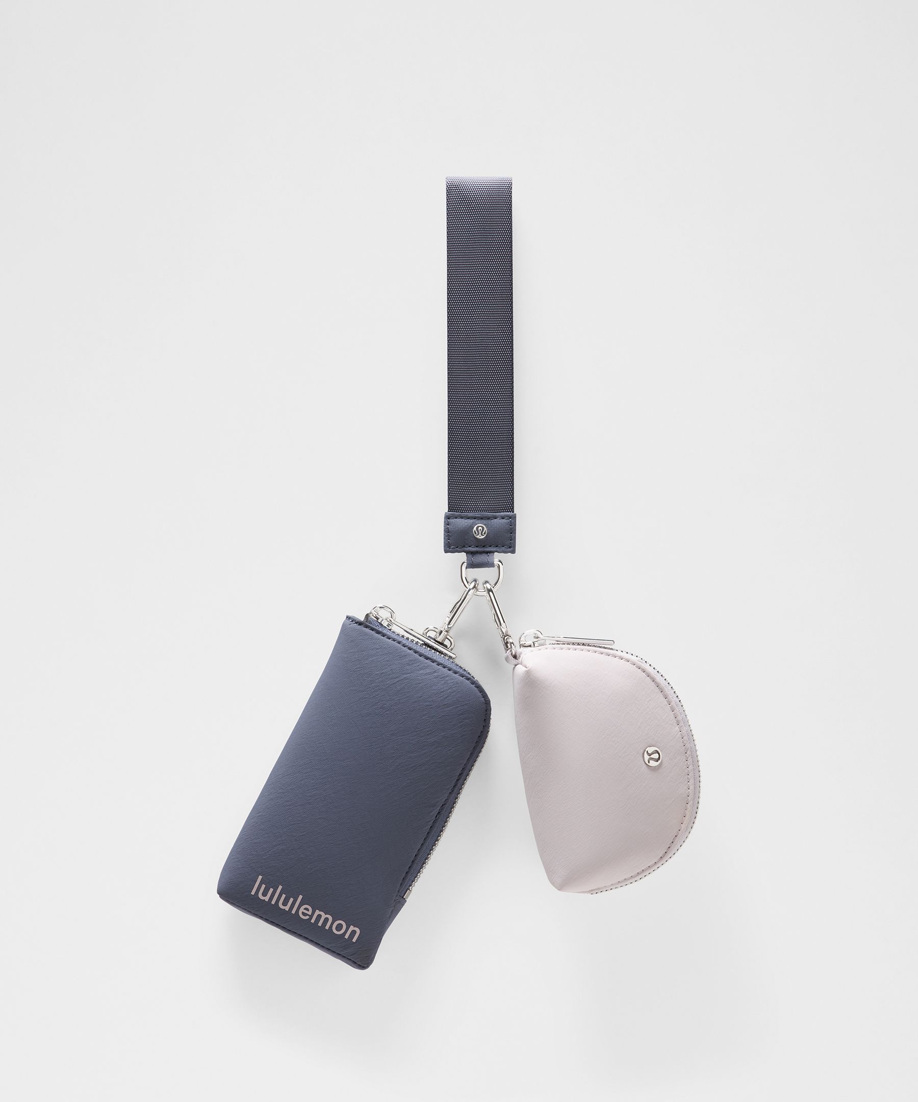 Conjunto de dos minibolsas con correa para la mu&ntilde;eca *Cartera