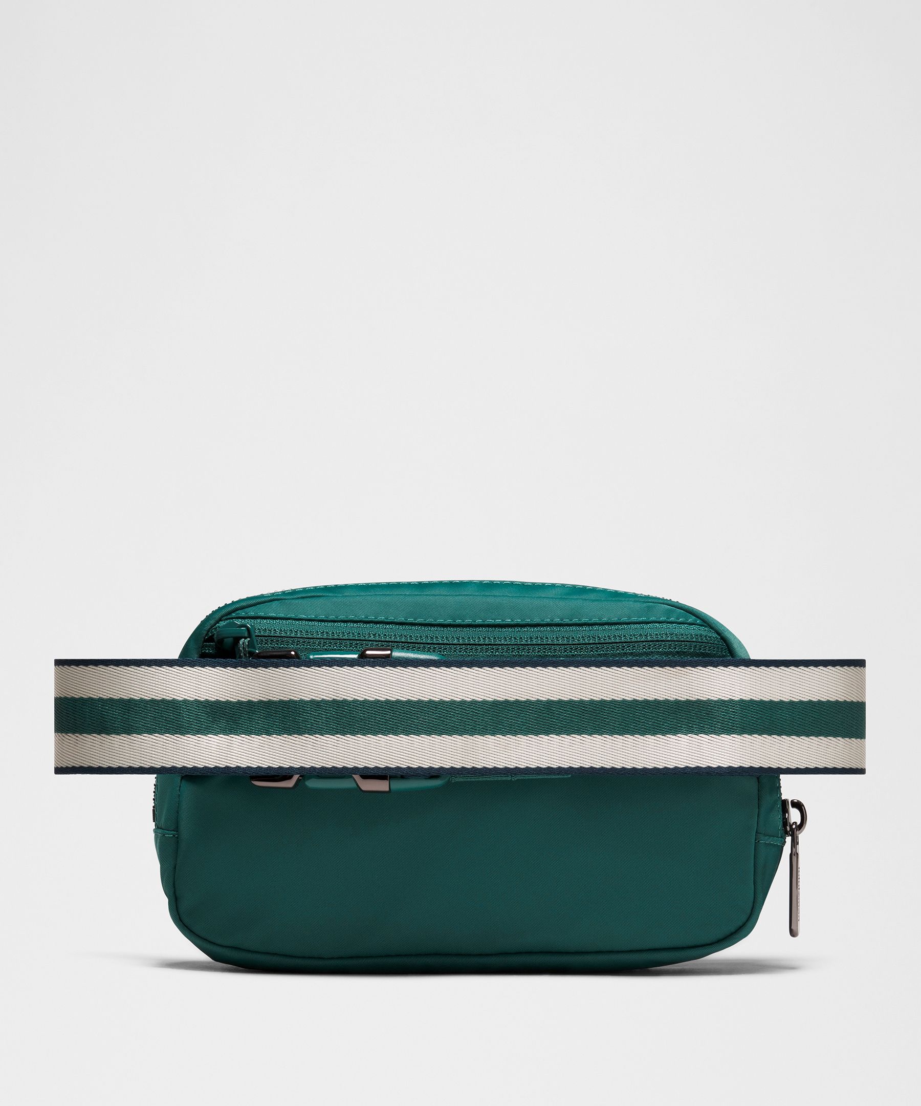 Everywhere Belt Bag 1L *Striped Wordmark