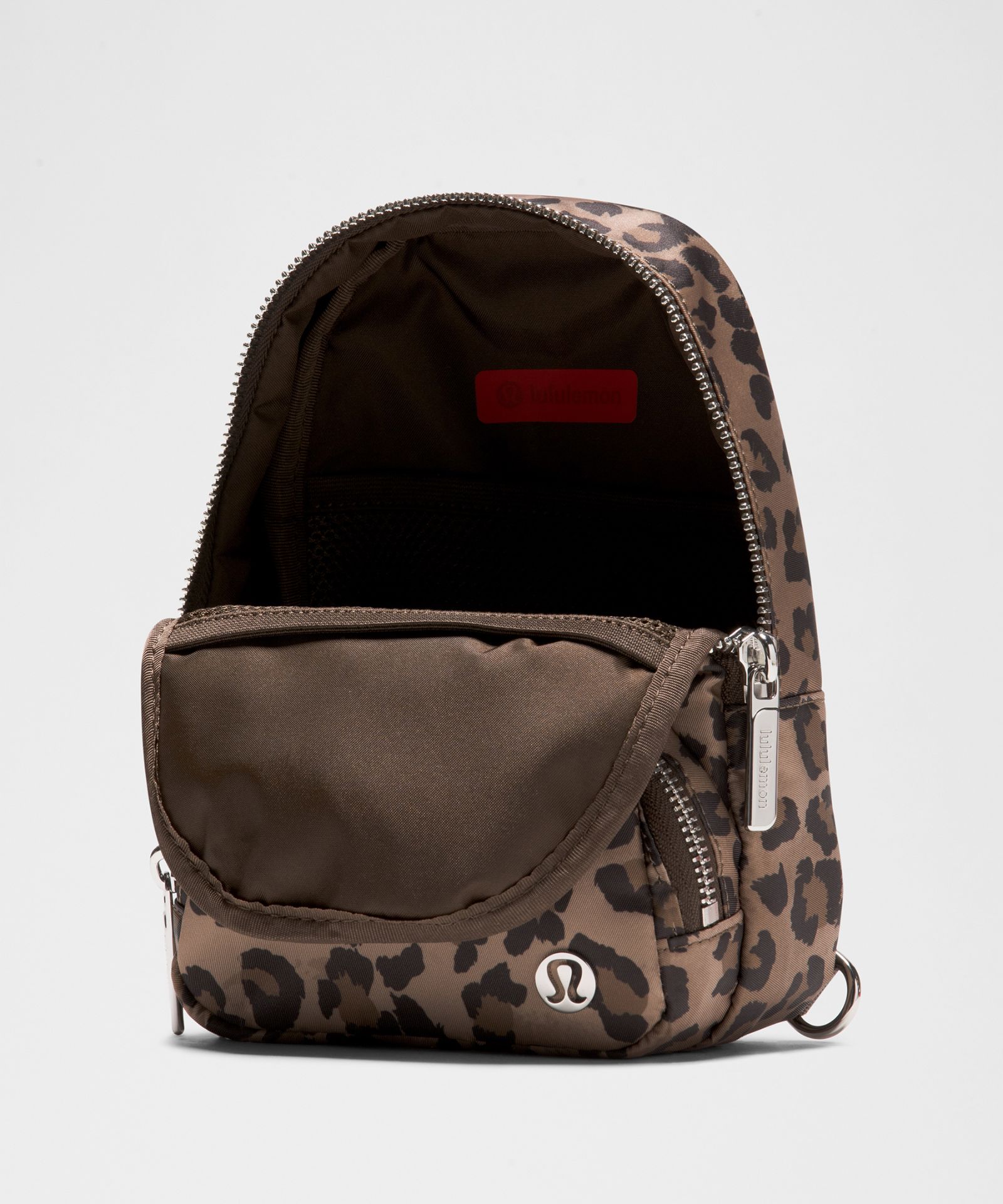 Сумка-слинг Lululemon Everywhere Small Leopard, 2 л — фото 4